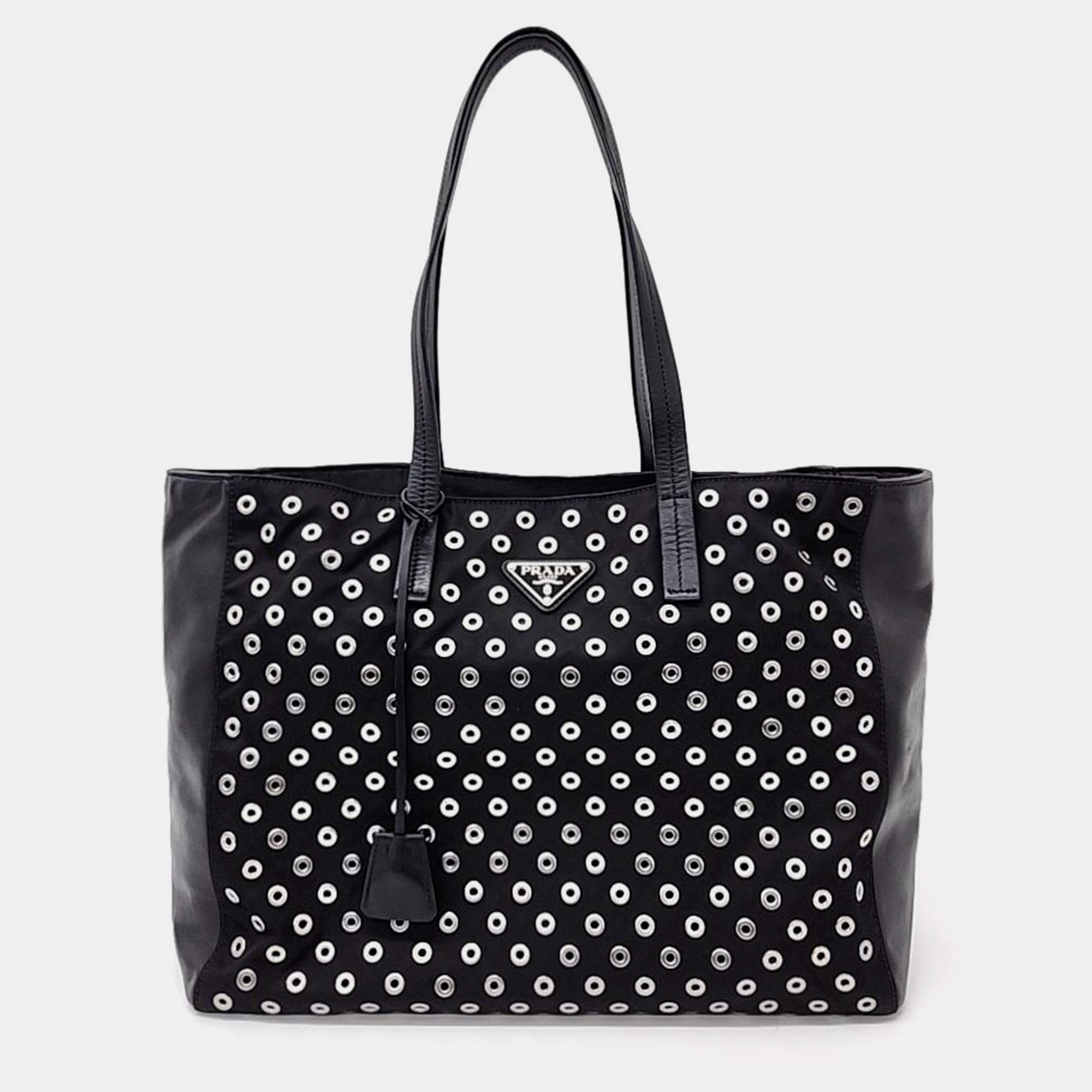Pre Owned Prada Black Leather Shoulder Bag