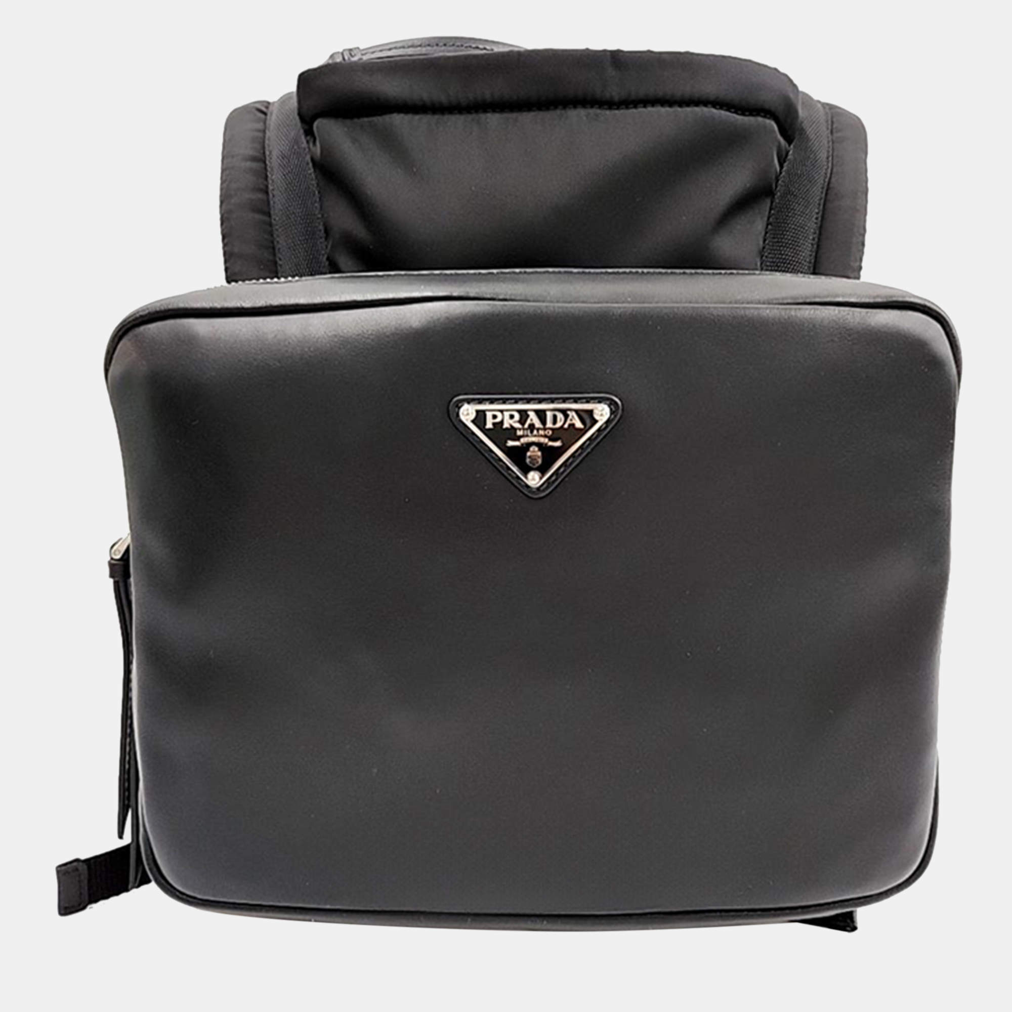 Prada hooded leather backpack (2VZ093)