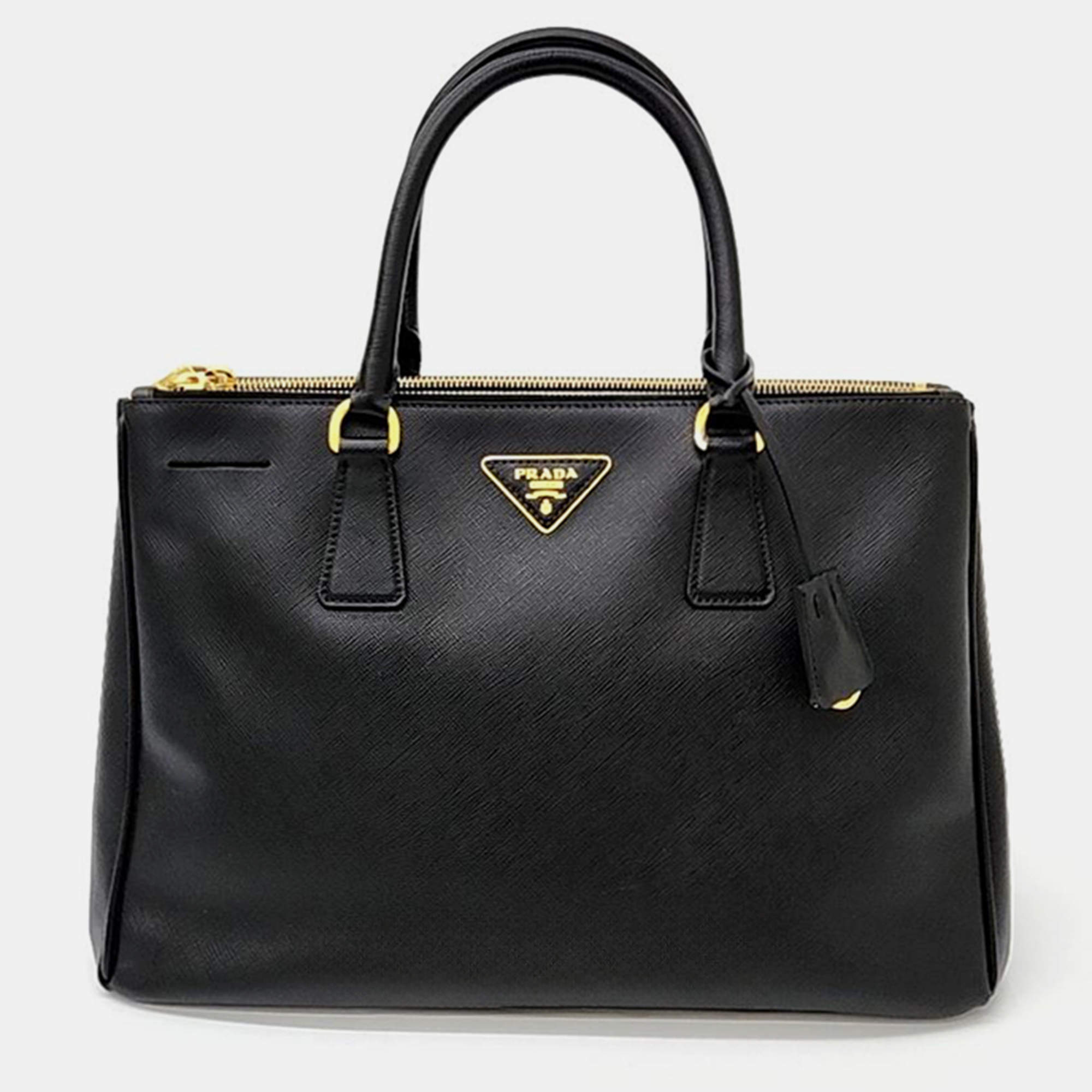 مملوكة مسبقًا Prada Saffiano tote and shoulder bag