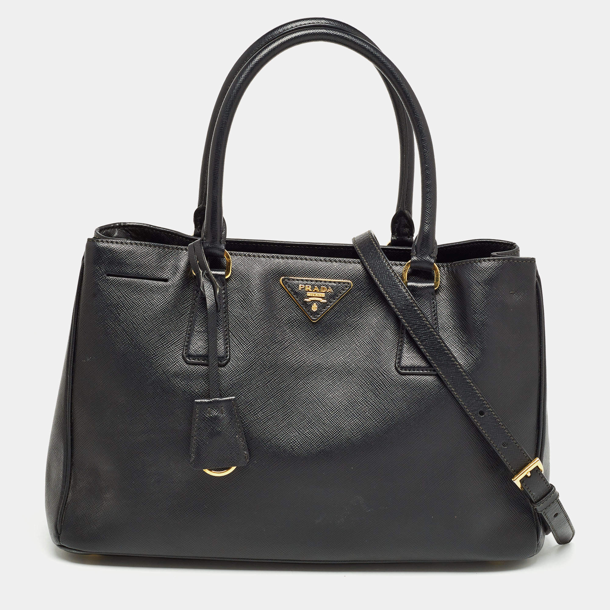 Pre Owned Prada Black Saffiano Lux Leather Medium Middle Zip Tote