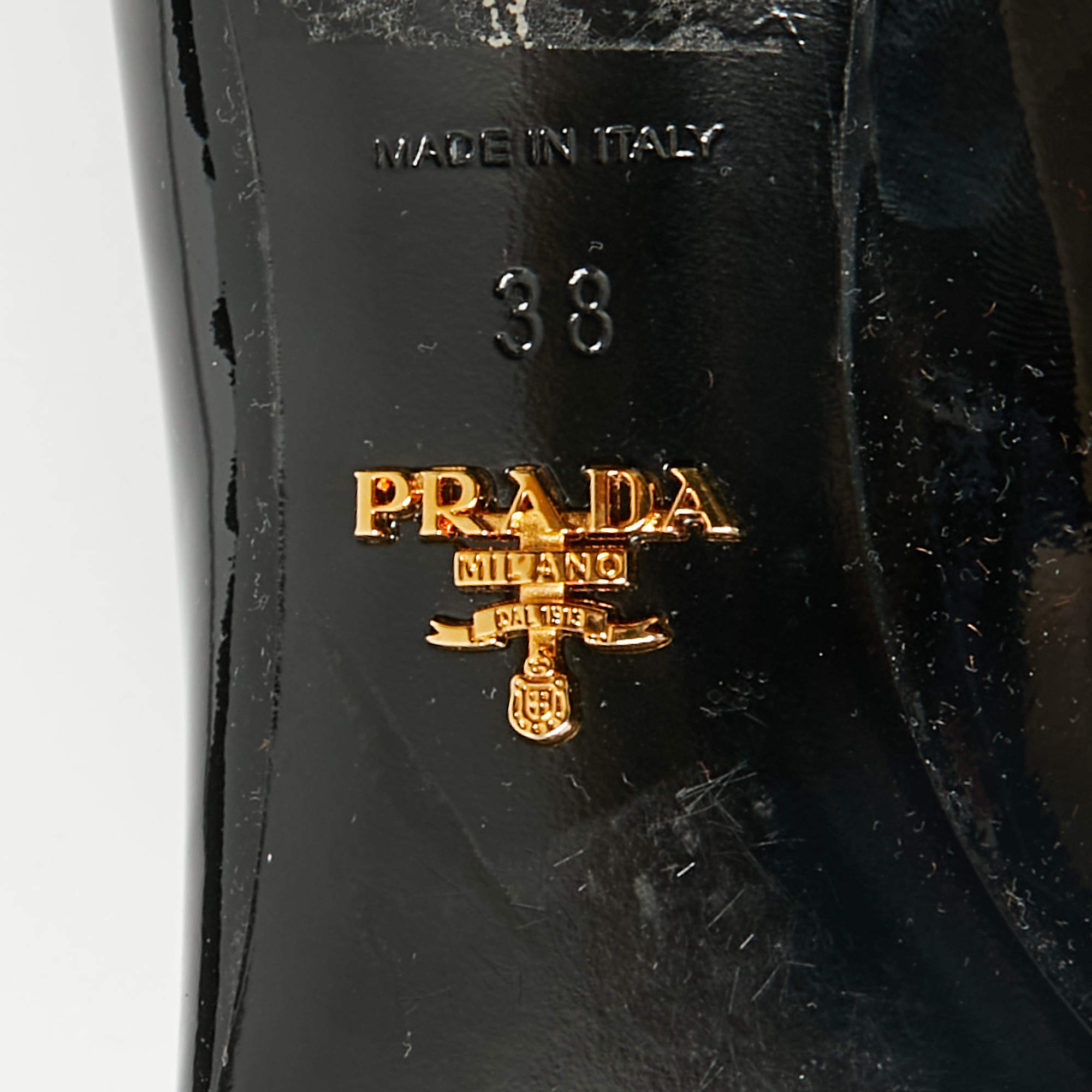 Pre Owned Prada Black Patent Leather Pointed Toe Pumps Size  38