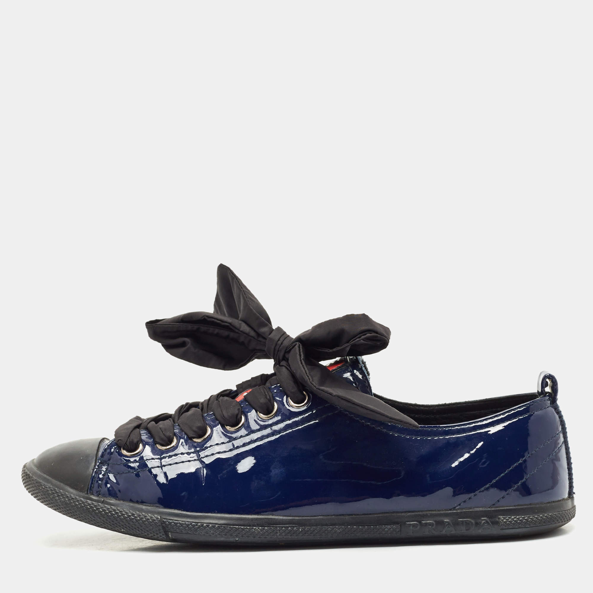 Pre Owned Prada Black/Blue Leather And Patent Leather Lace Up Sneakers Size 37