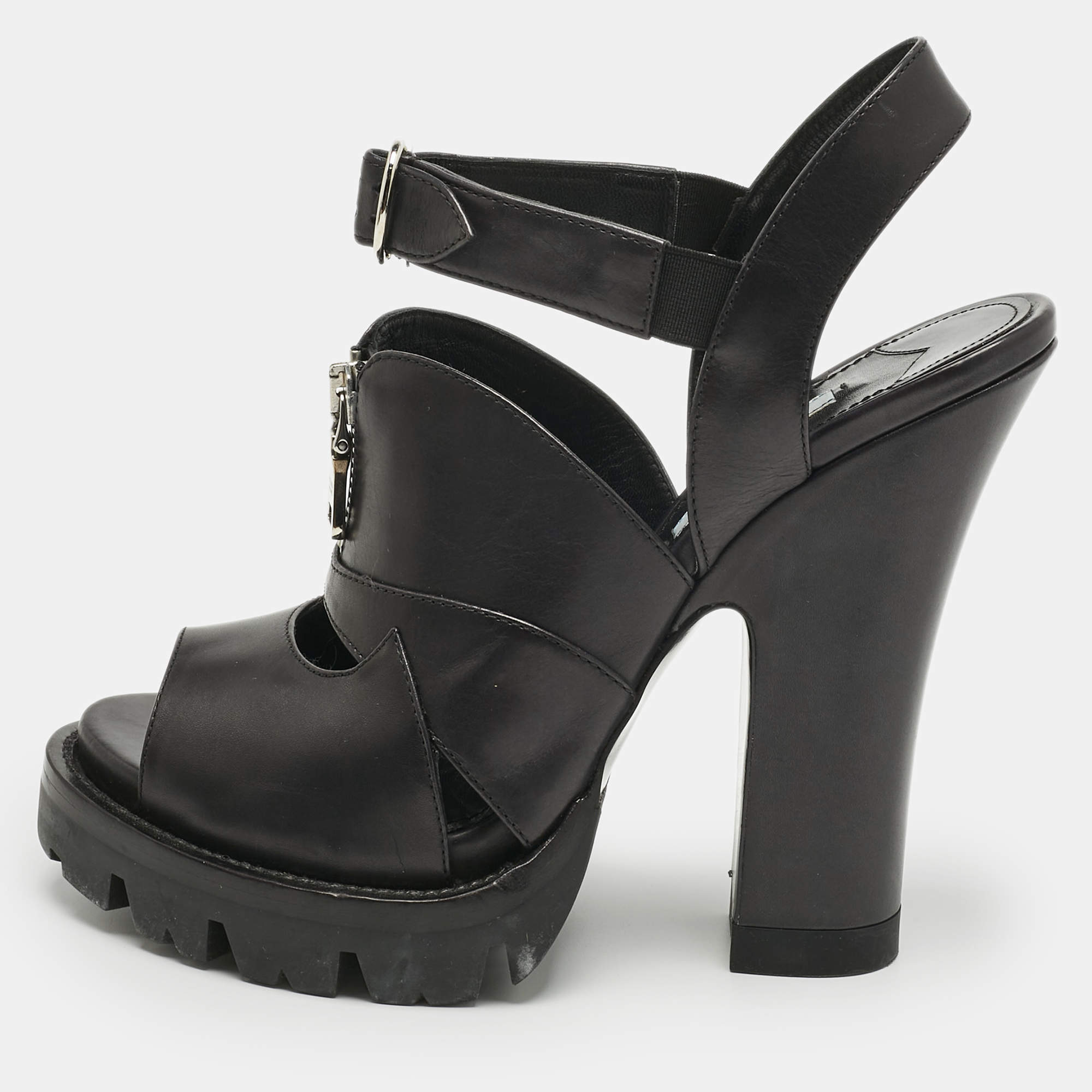 مملوكة مسبقًا Prada Black Leather Zip Detail Platform Sandals Size 39