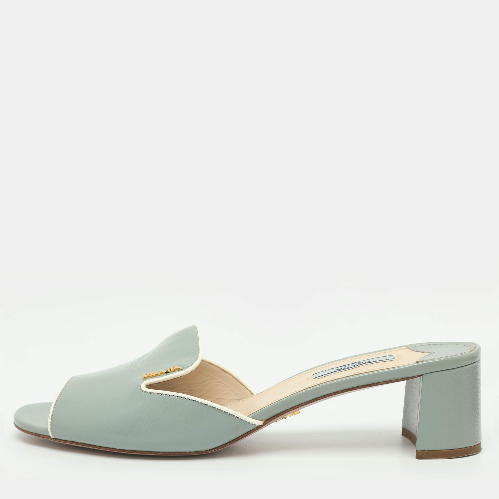 Pre Owned Prada Size 40.5 Grey Patent Leather Mule Slide Sandals