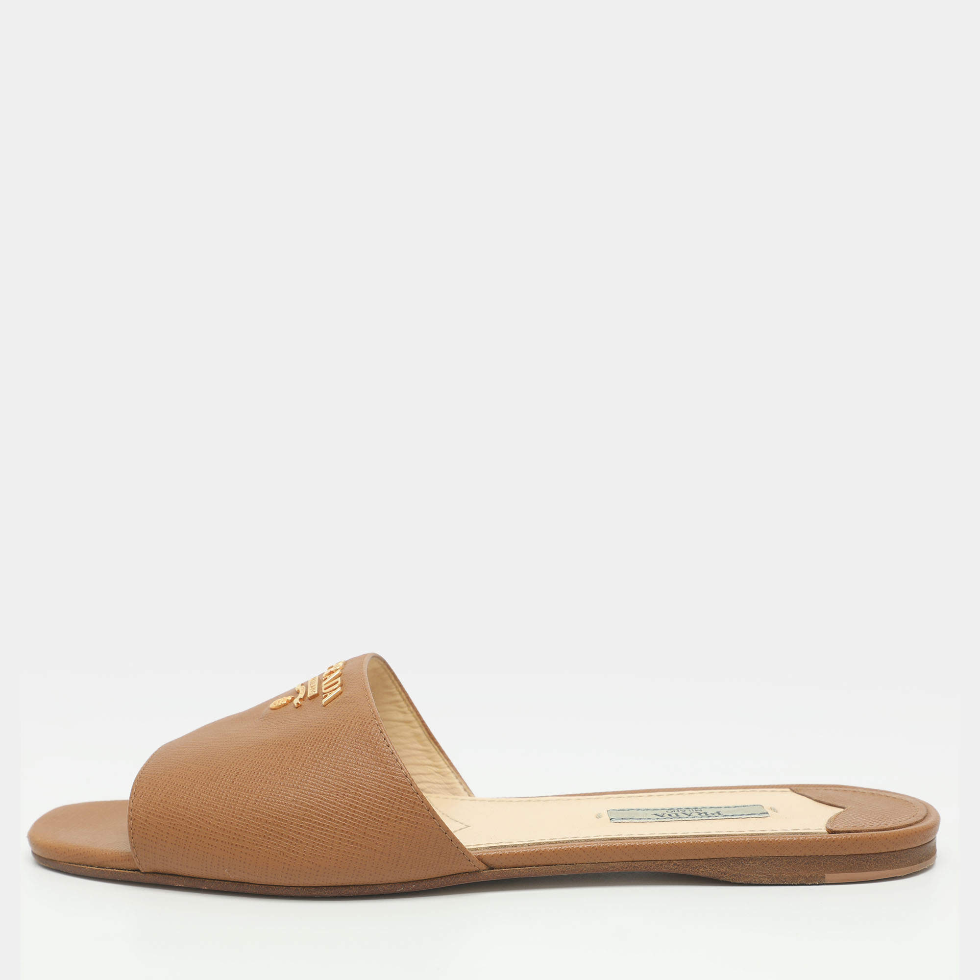 مملوكة مسبقًا Prada Size 40 Brown Saffiano Leather Flat Sandals