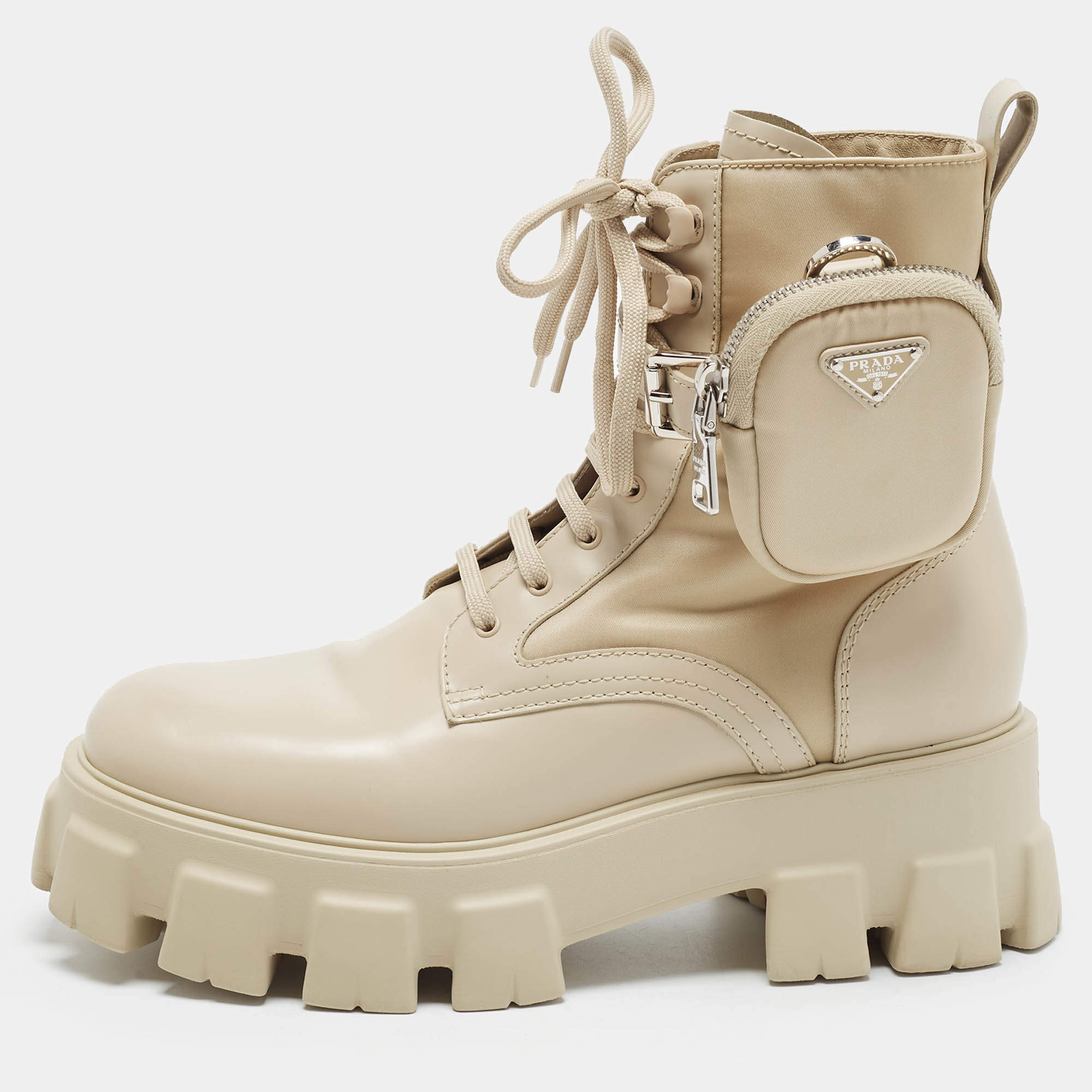 Pre Owned حذاء بوت للكاحل برادا مونوليت جلد أسود  نعل سميك مقاس 40