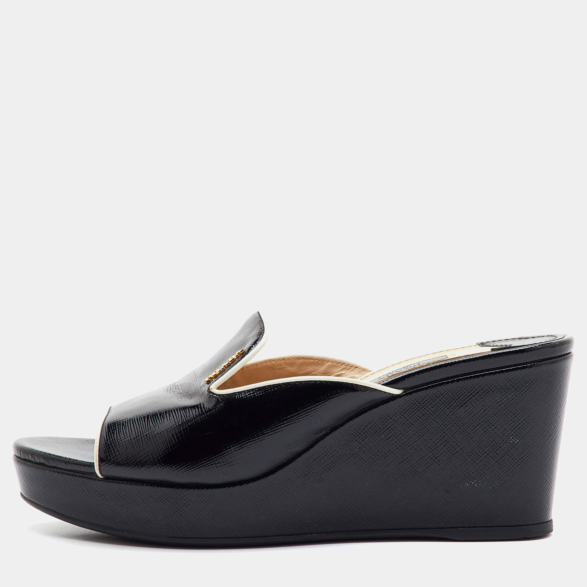 Pre Owned Prada Size 39 Black Patent Leather Platform Wedge Slide Sandals