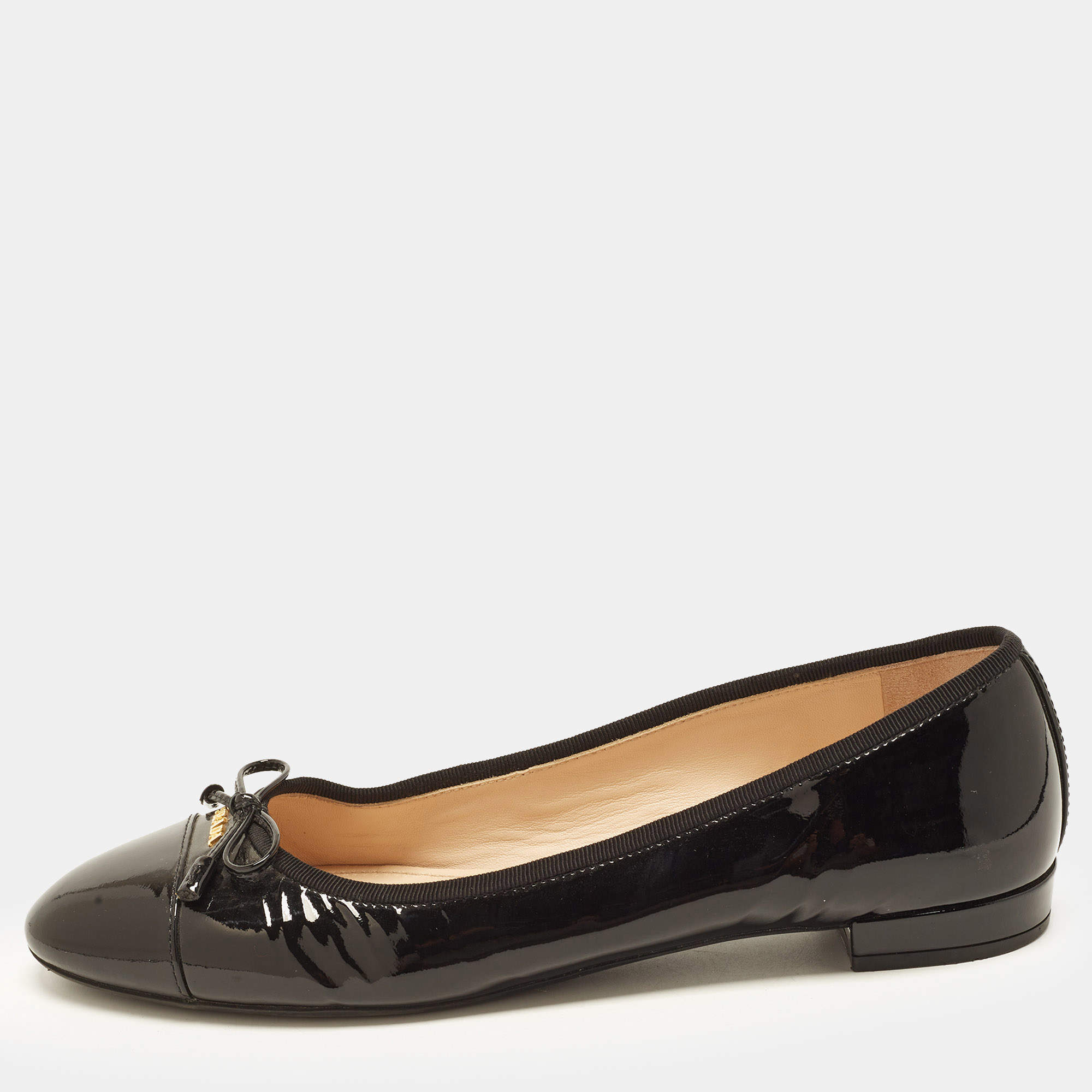 Pre Owned Prada Bow Size 38.5 Black Patent Leather Ballet Flats