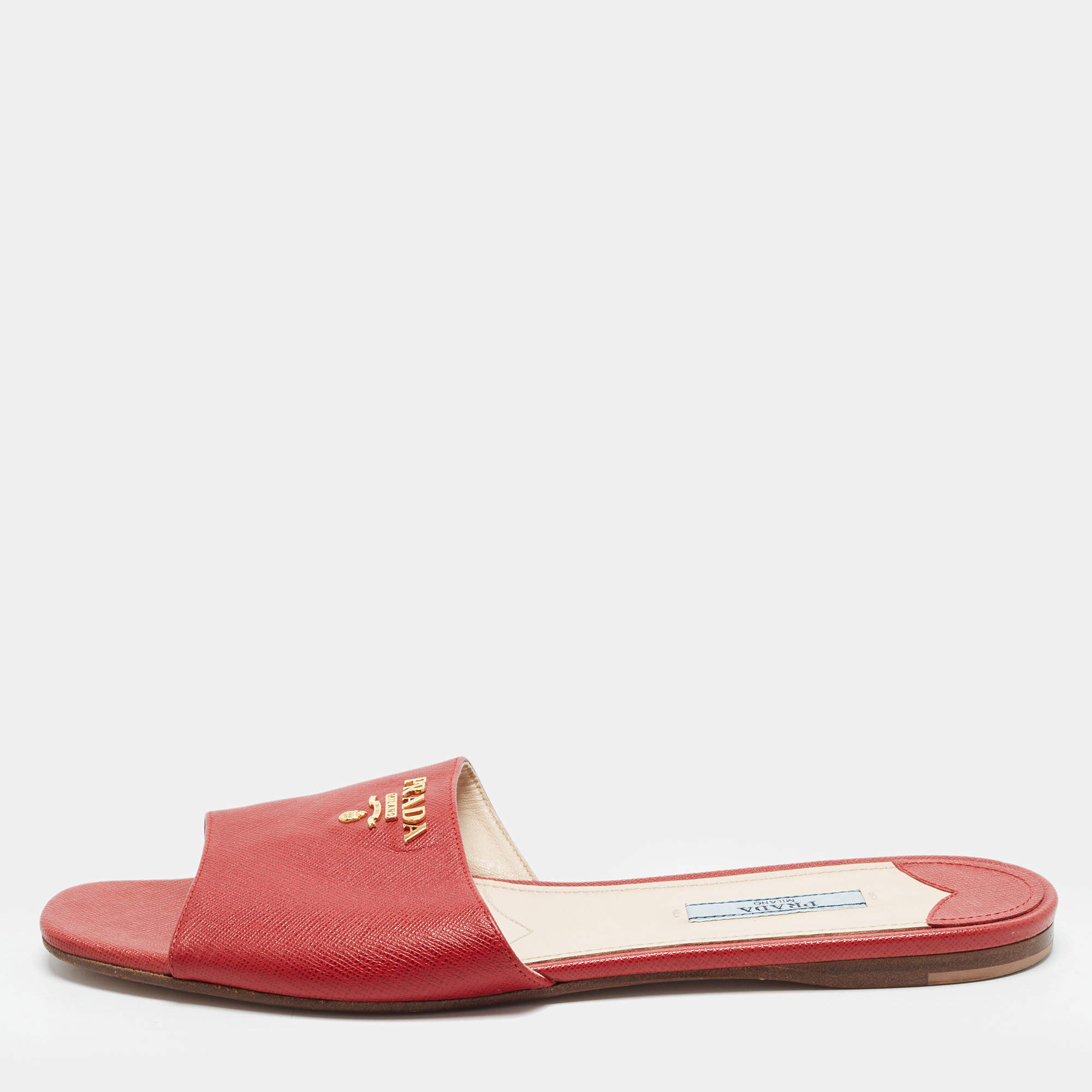 Pre Owned Prada Triangle Size 40 Red Saffiano Leather Flat Slides