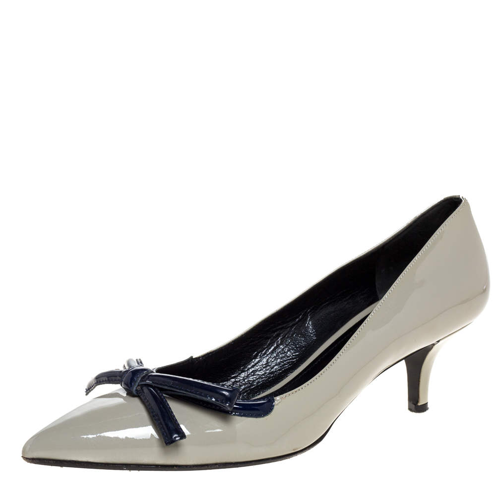 Pre Owned Prada Grey Patent Leather Bow Pointed Toe Pumps Size 39
