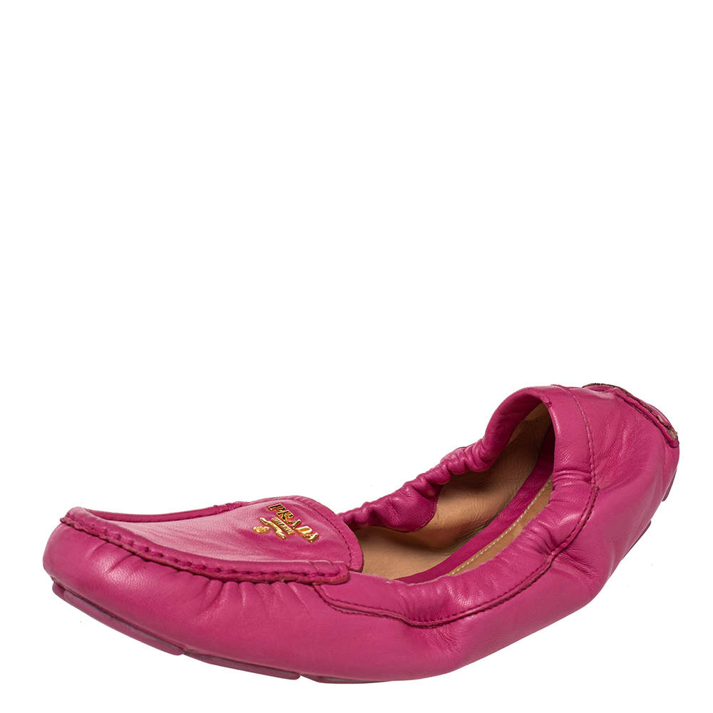 Pre Owned Prada Pink Leather Scrunch Slip On Loafers Size 40