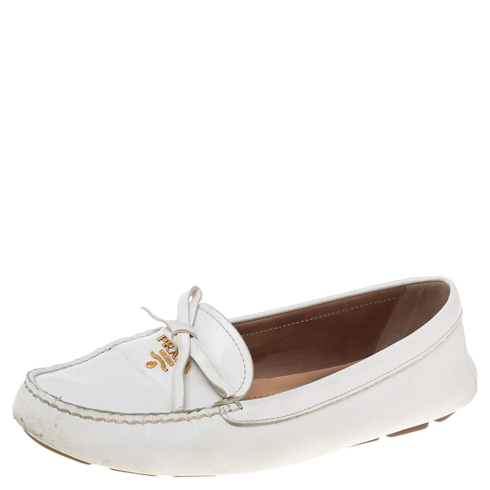 Pre Owned Prada  White Leather Bow Loafers Size 40