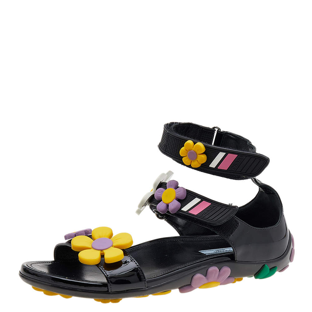 Pre Owned Prada Black Patent Leather Flower Applique Flat Sandals Size 39.5
