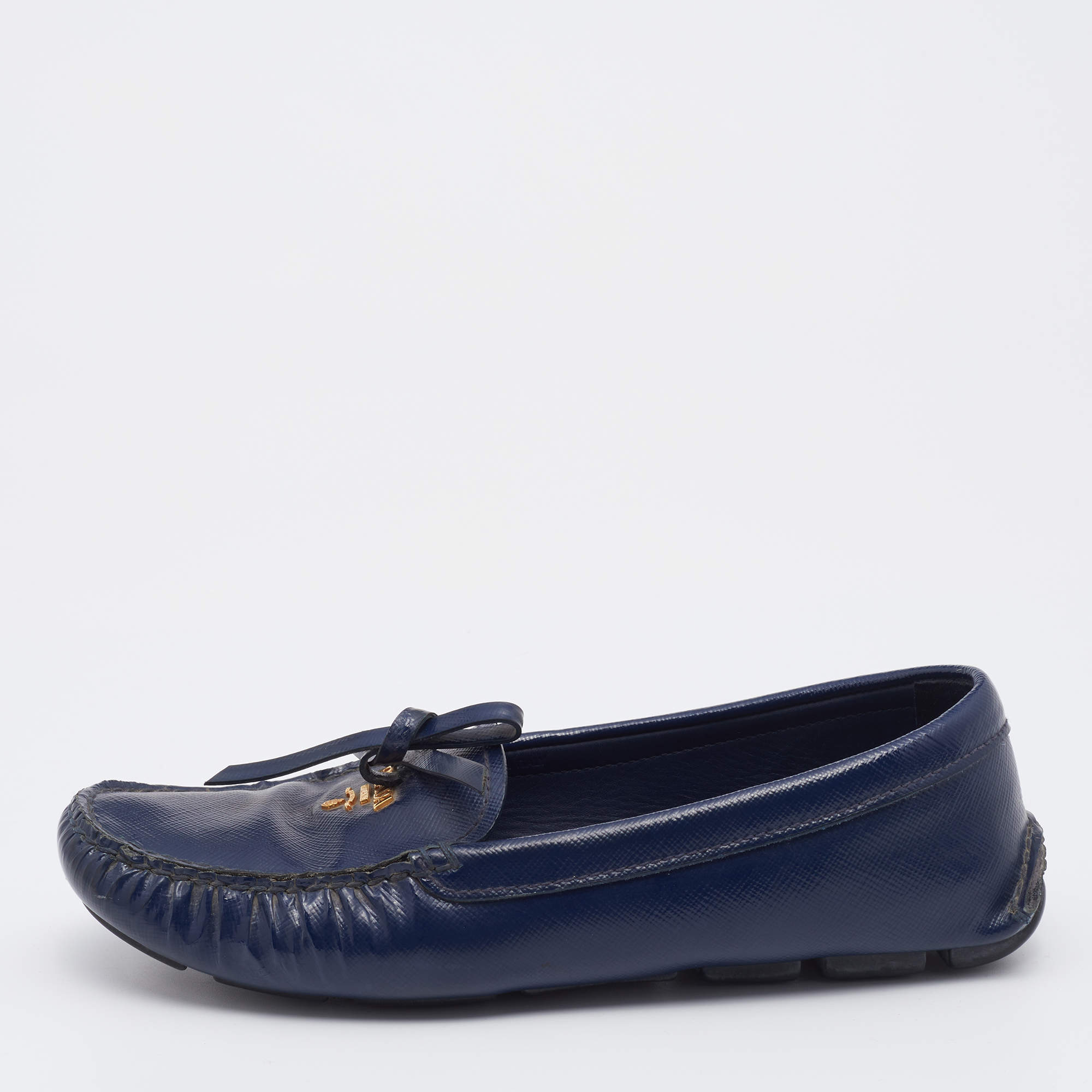 Pre Owned Prada Navy Blue Saffiano Patent Leather Bow Slip On Loafers Size 36.5