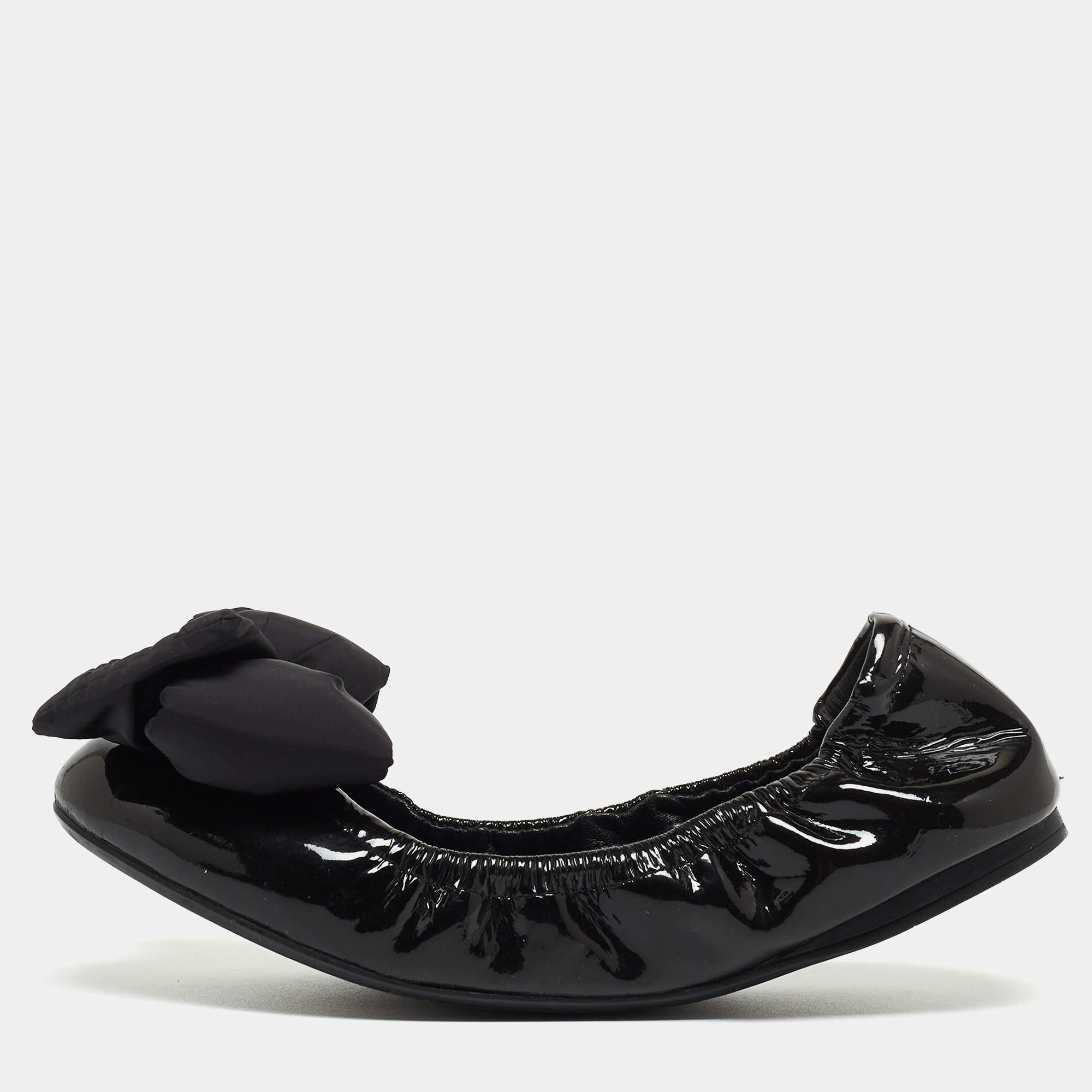 Prada Black Patent Leather Scrunch Ballet Flats Size 36.5