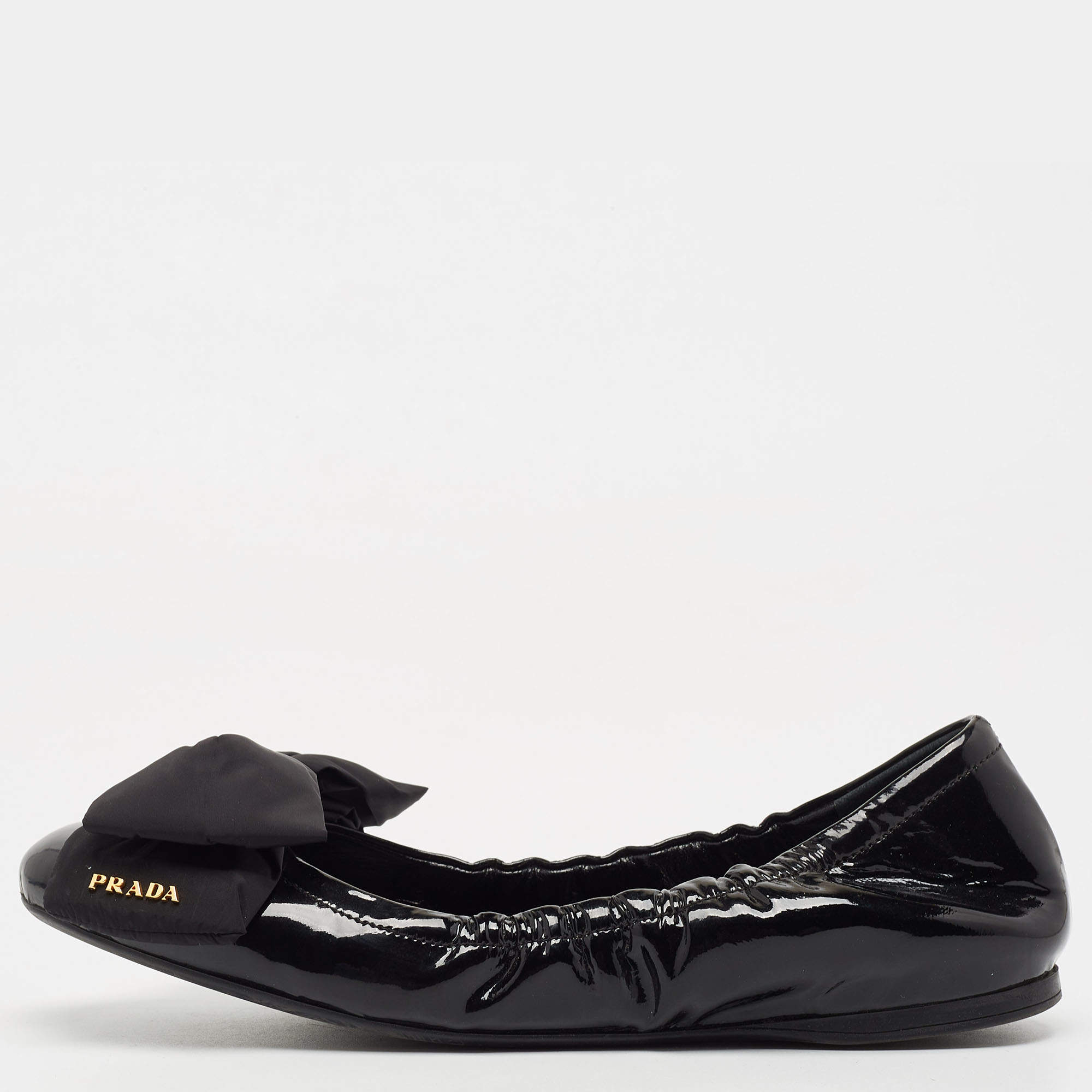 Pre Owned Prada Black Patent Leather Scrunch Ballet Flats Size 37