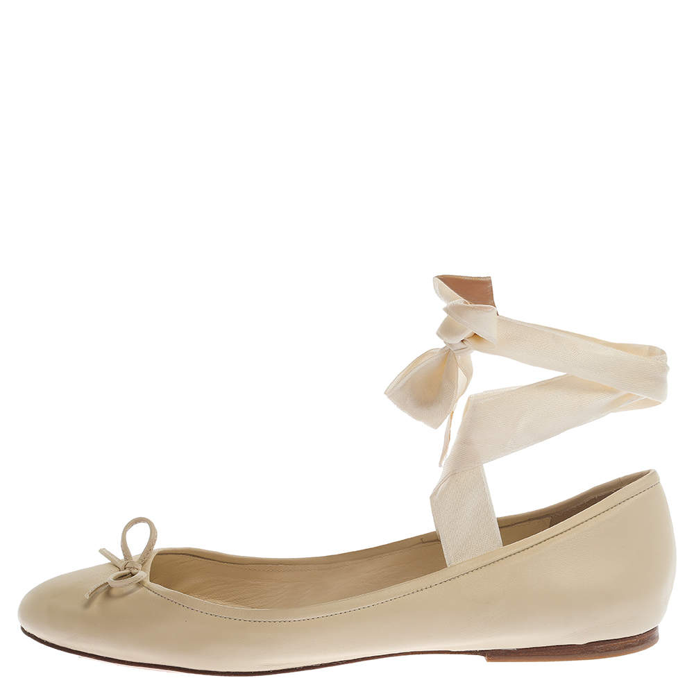حذاء باليرينا فلات رالف لورين جلد أبيض بفيونكة ملتف حول الكاحل مقاس 41