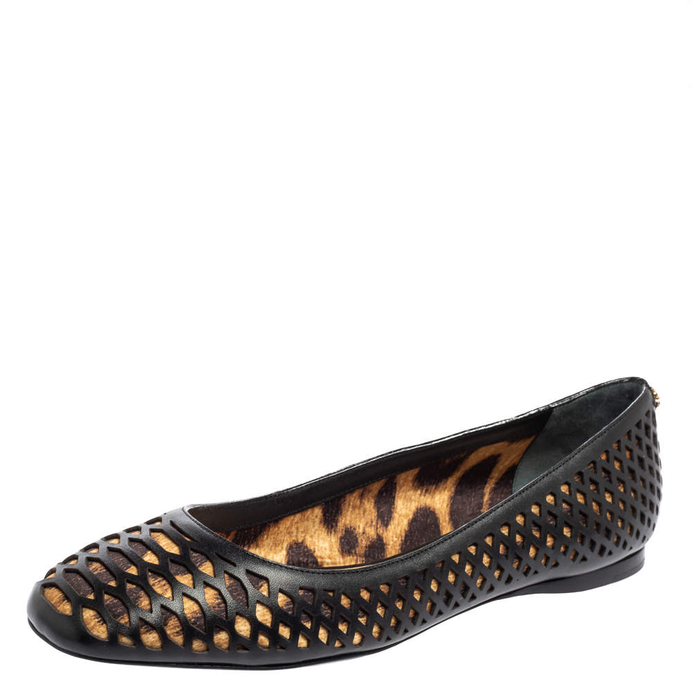 Pre Owned Roberto Cavalli Black/Beige Laser Cut Leather and Printed Satin Ballet Flats Size 38
