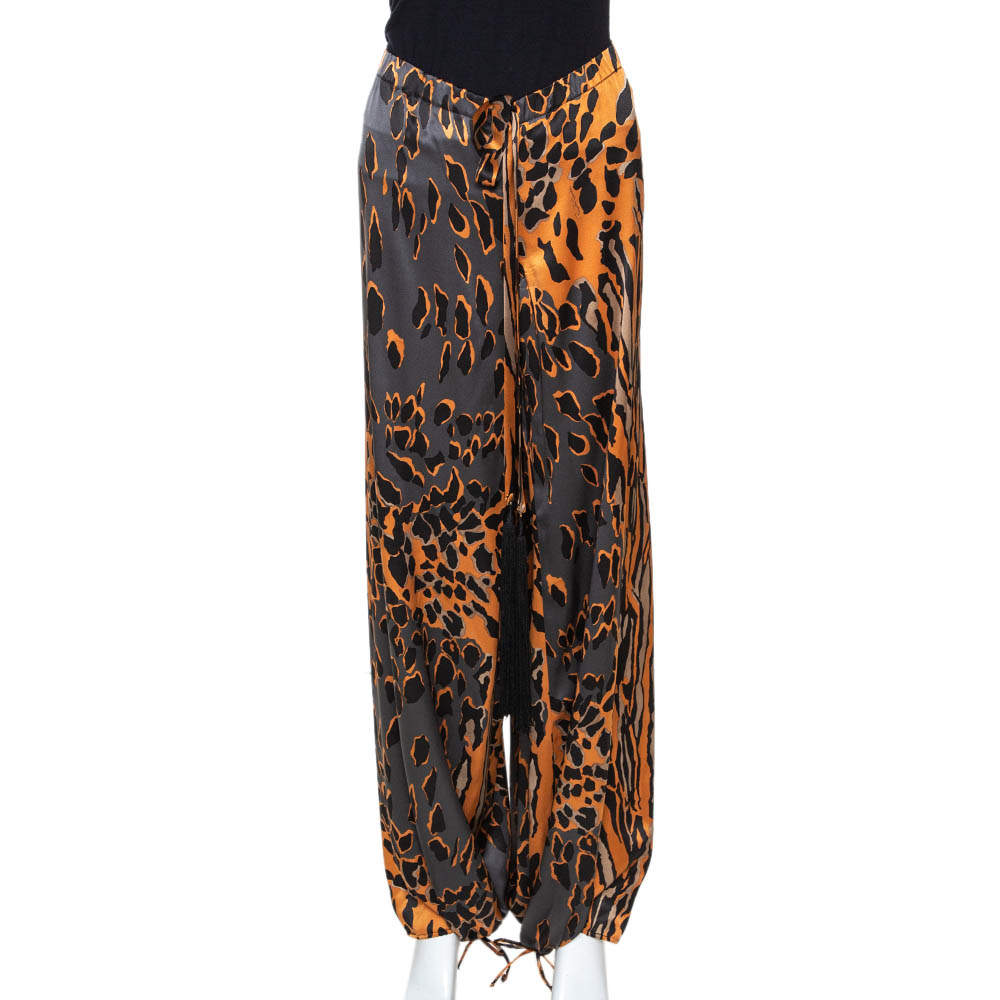 مملوكة مسبقًا بنطلون روبرتو كافالي حرير نقشة الفهد برتقالي وغرافايت مطبوع مقاس كبير (لارج)