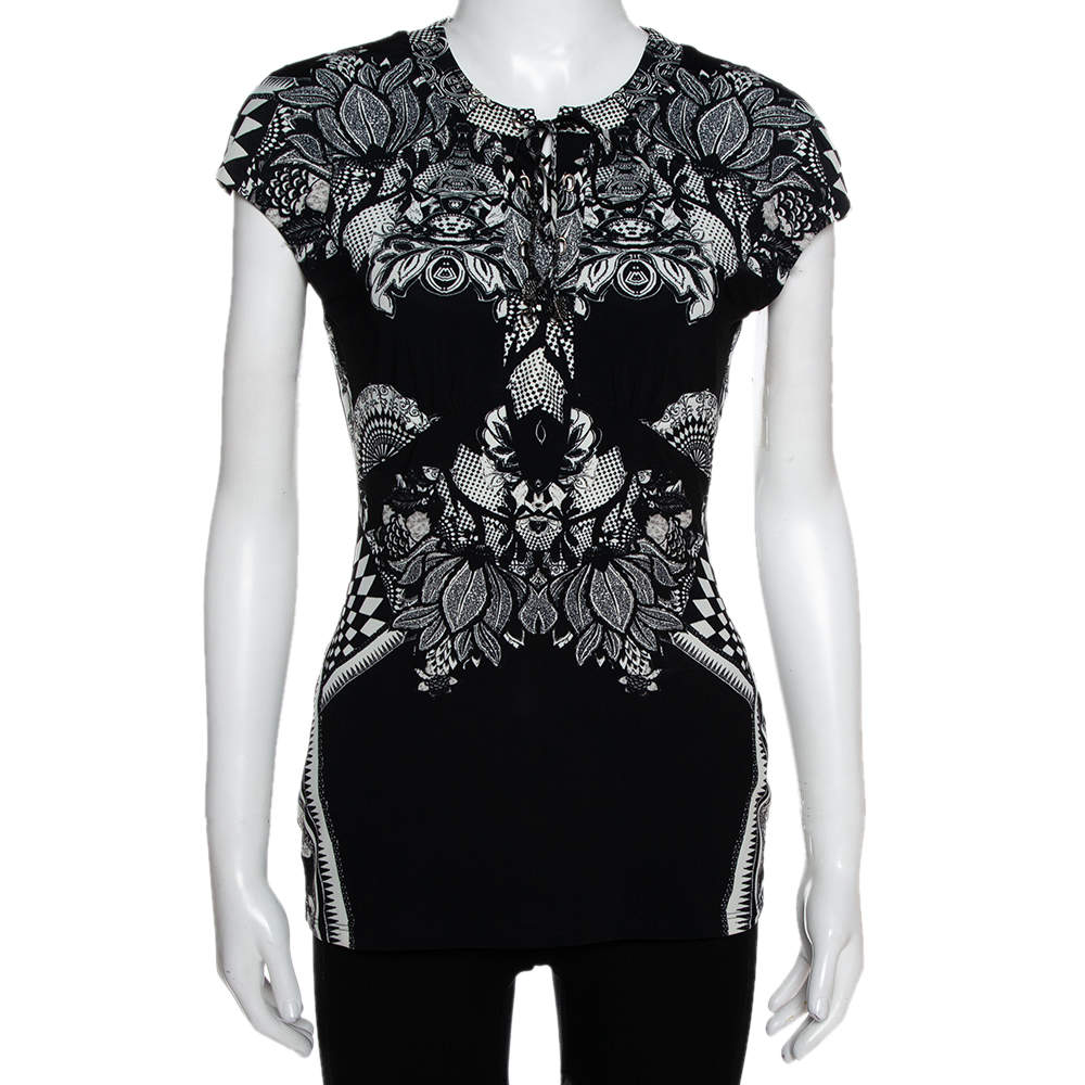 Pre Owned توب روبرتو كافالي جيرسيه مطبوع ترجيدي بايزلي مونوكرومي مقاس وسط (ميديوم)