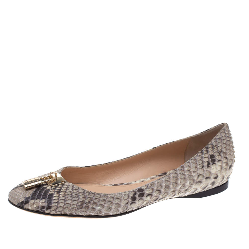 Pre Owned حذاء باليرينا فلات روبرتو كافالي مزين قفل جلد ثعبان بني مقاي 40