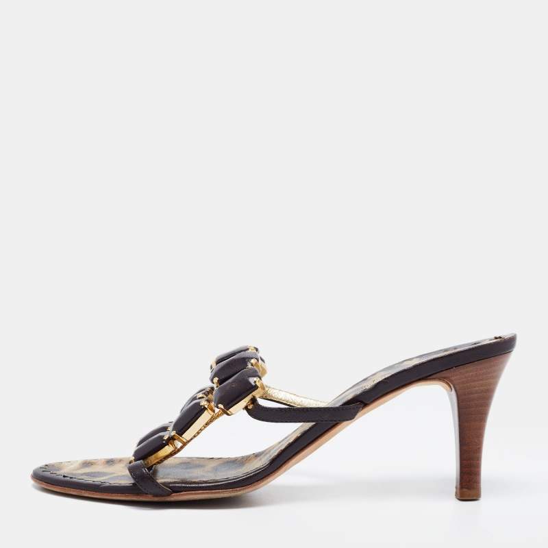 مملوكة مسبقًا Roberto Cavalli Brown Leather Embellished Sandals Size 39