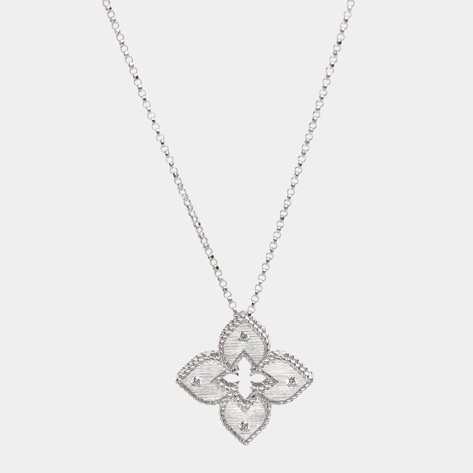 Roberto Coin Venetian Princess Open Flower Diamond 18k White Gold Pendant Necklace