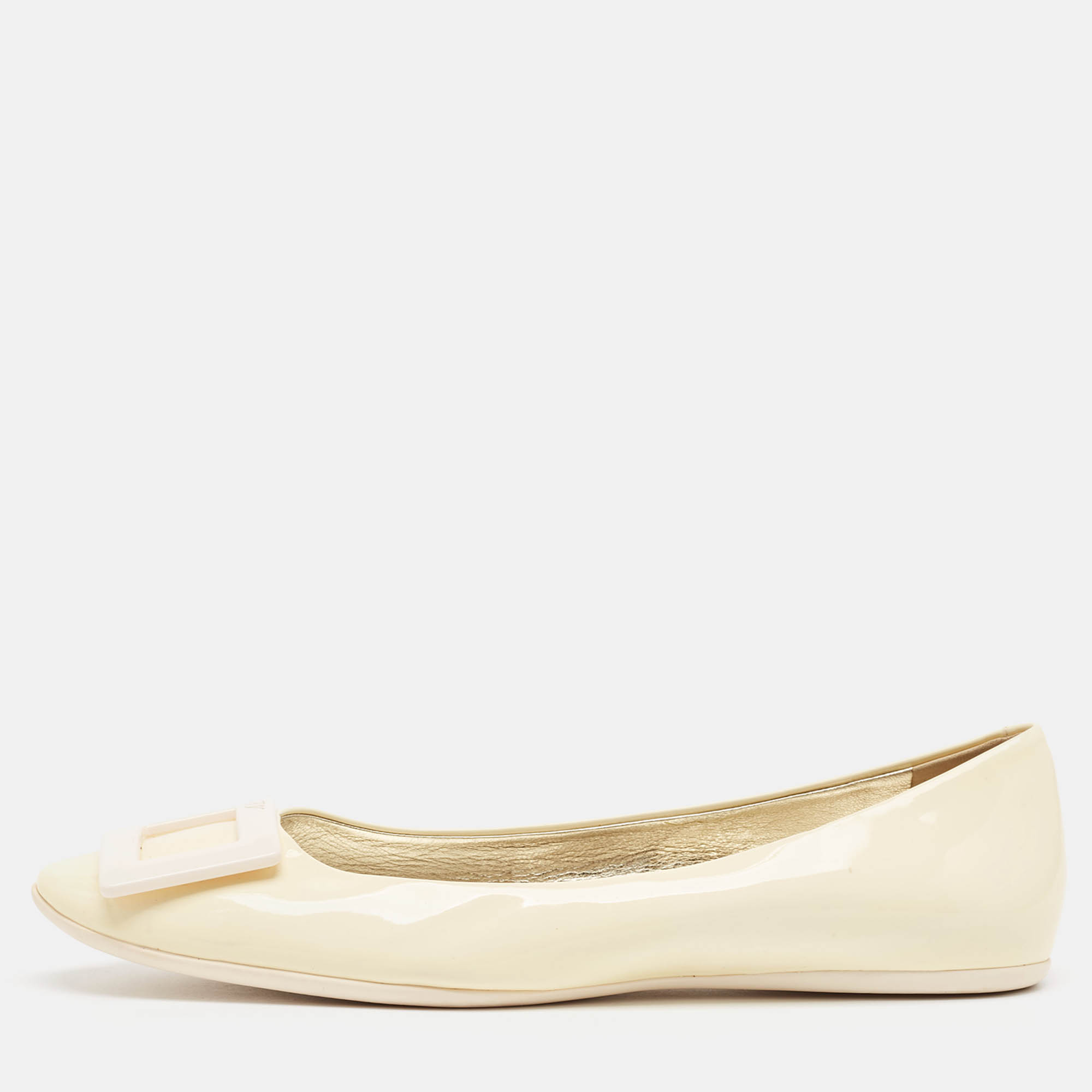 Pre Owned Roger Vivier Cream Patent Leather Ballet Flats Size 40