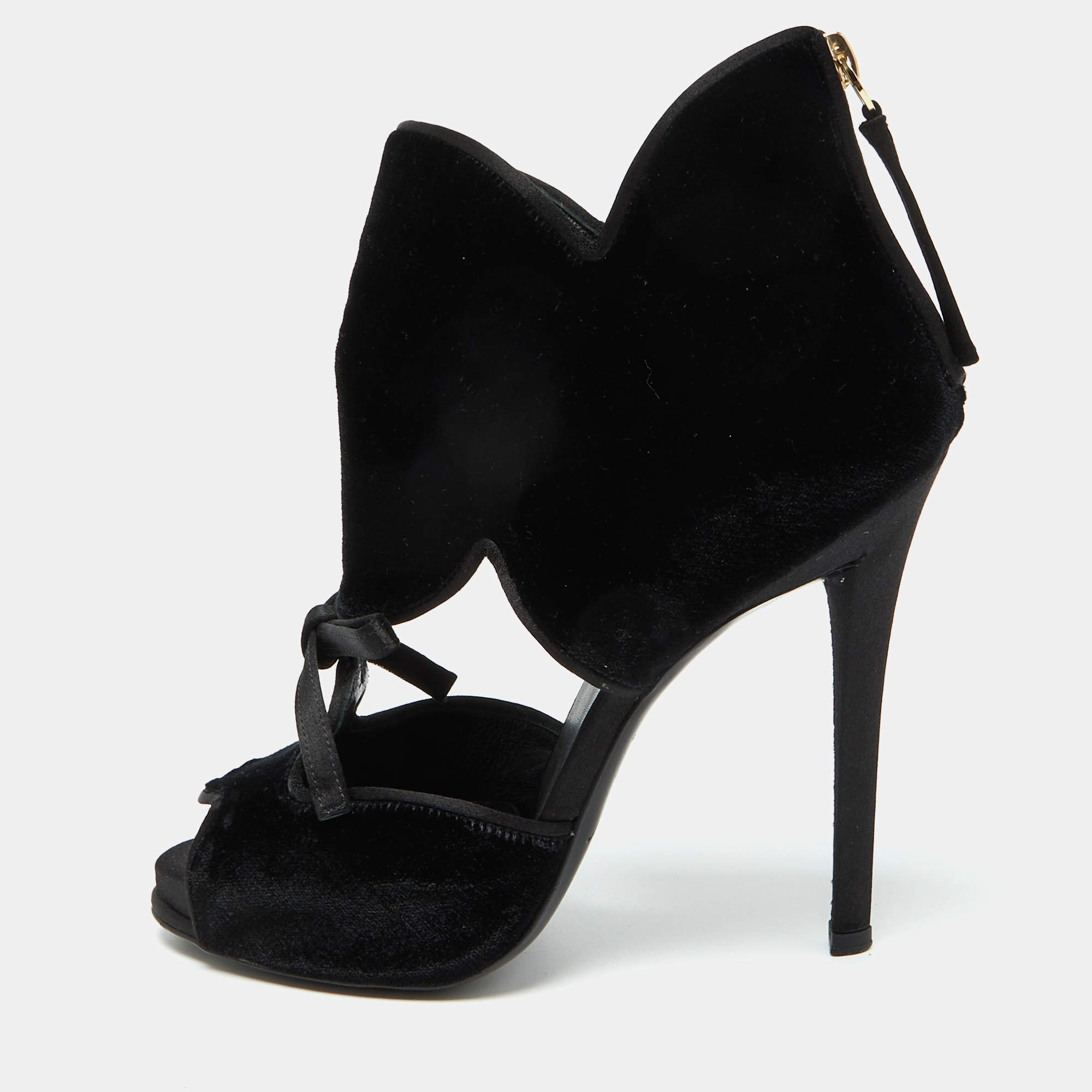 Roger Vivier Black Velvet Cut Out Bow Ankle Booties Size 36
