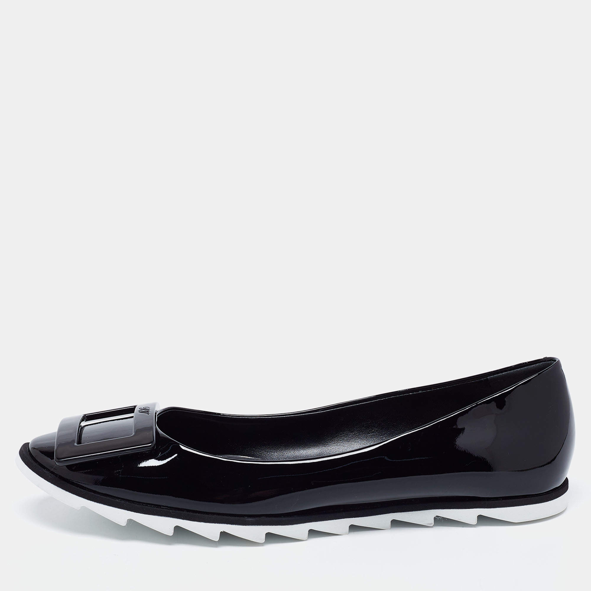 Roger Vivier Black Patent Leather Viv Grommette Ballet Flats Size 38.5