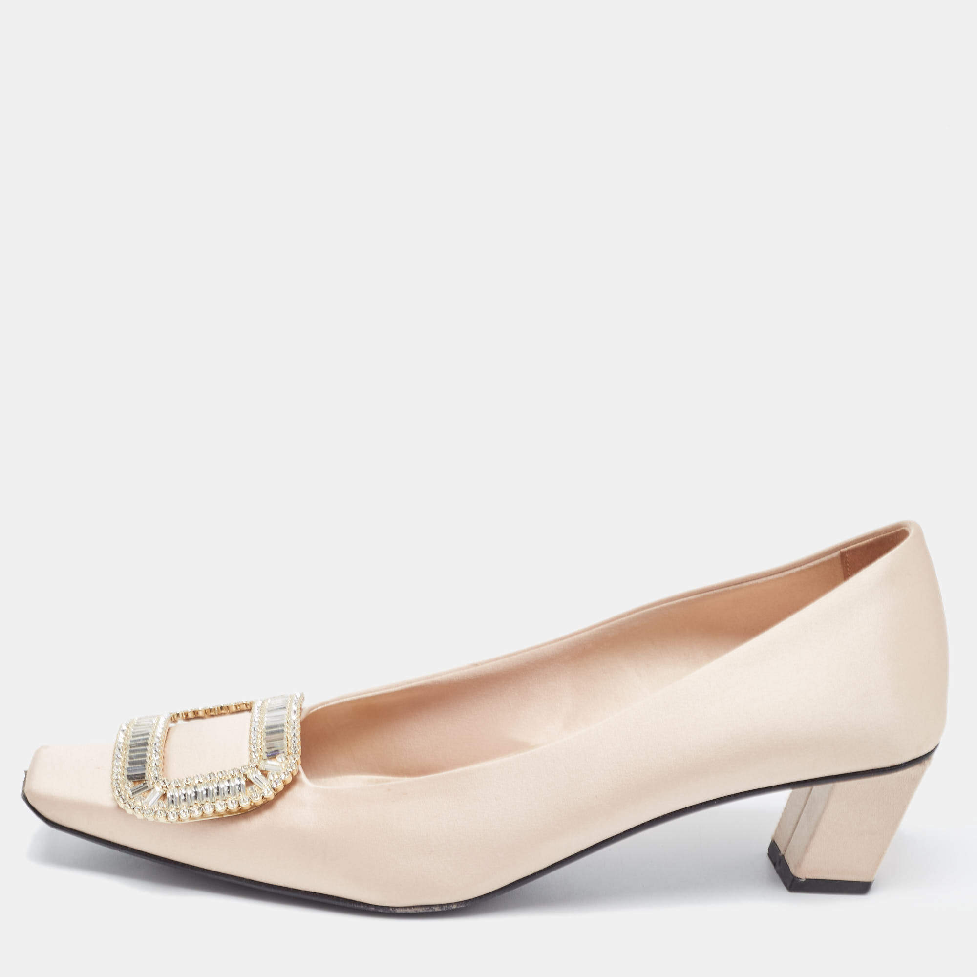 Pre Owned Roger Vivier Beige Satin Crystal Embellished Pointed Toe Pumps Size 37.5