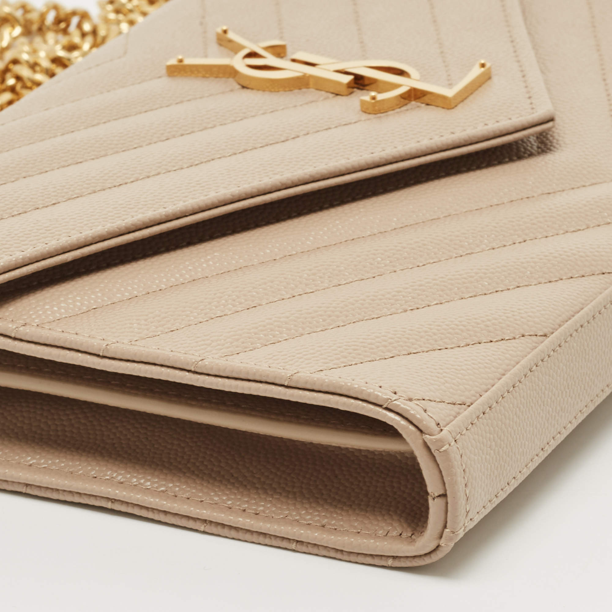 Saint Laurent Beige Leather Cassandra Wallet on Chain Saint Laurent Paris |  The Luxury Closet