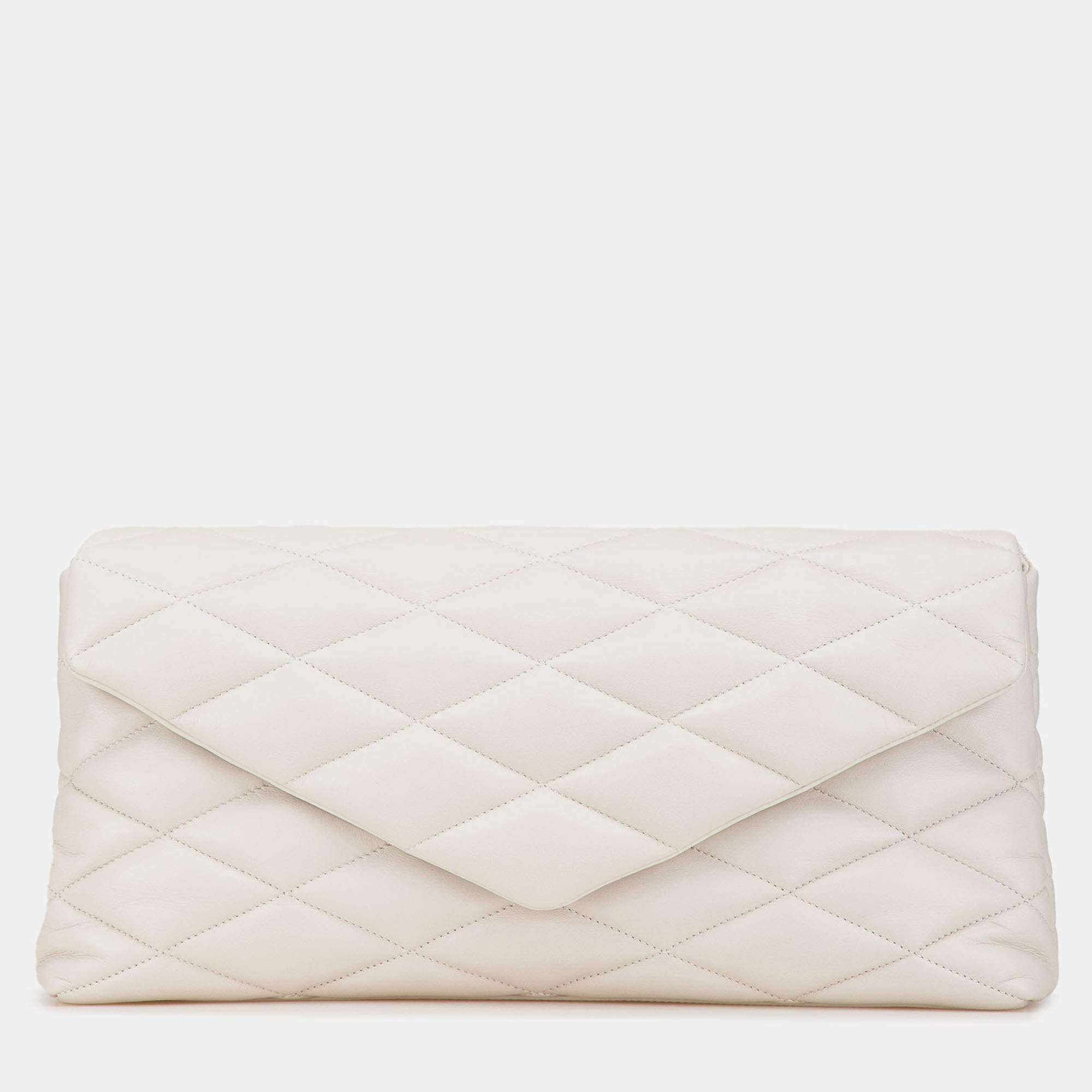 مملوكة مسبقًا حقيبة كلتش سان لوران باريس مبطن جلد الحمل كبير أبيض