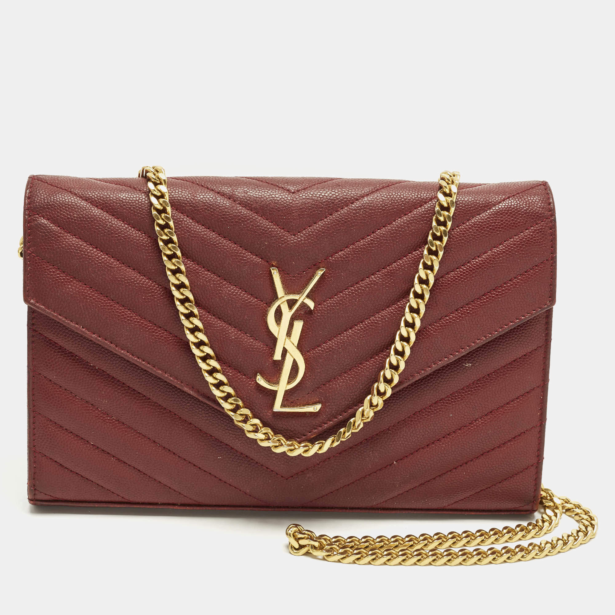 مملوكة مسبقًا Saint Laurent Cassandre Red Matelassé Leather Wallet on Chain