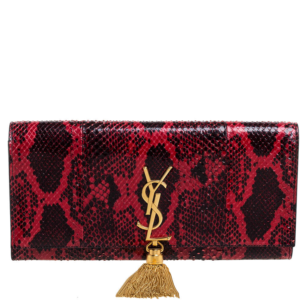مملوكة مسبقًا حقيبة كلتش سان لوران شراشيب كيت جلد ثعبان سوداء / حمراء 