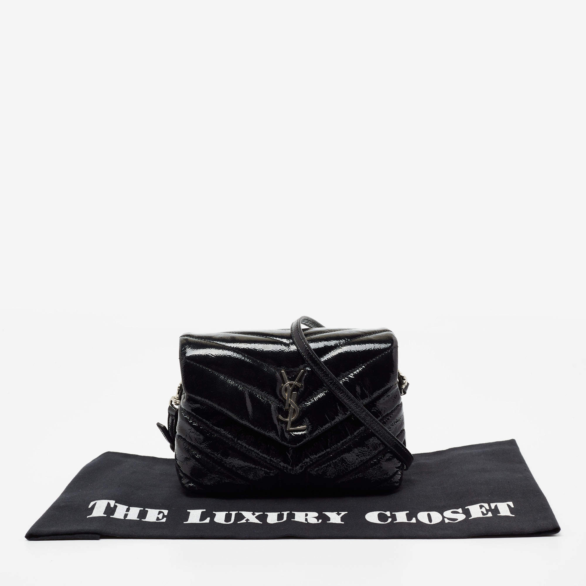 Saint Laurent Toy Loulou Black Leather ref.100998 - Joli Closet