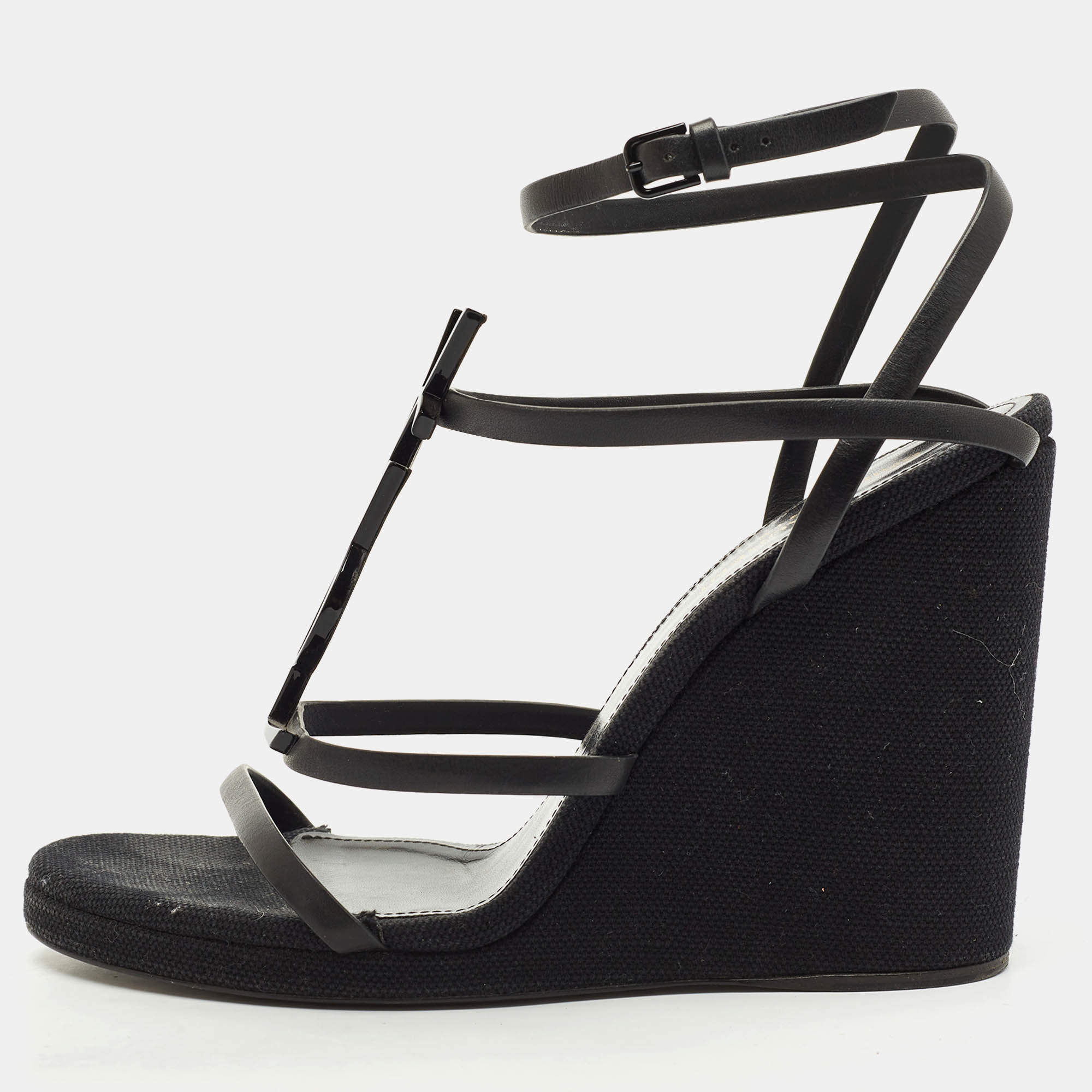 Pre Owned صندل سان لوران جلد أسود كاساندره بكعب إسفين وأشرطة مقاس 39