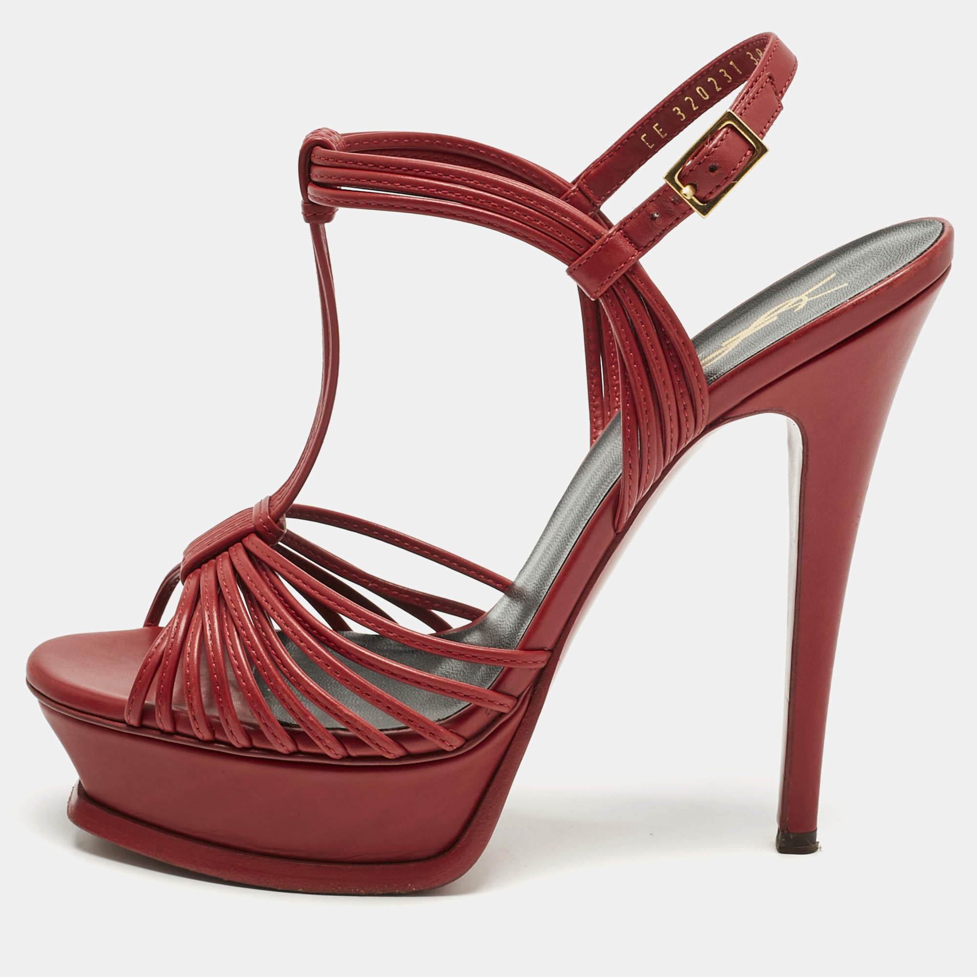 مملوكة مسبقًا صندل سان لوران نعل سميك جلد أحمر مع شريط للكاحل مقاس 38