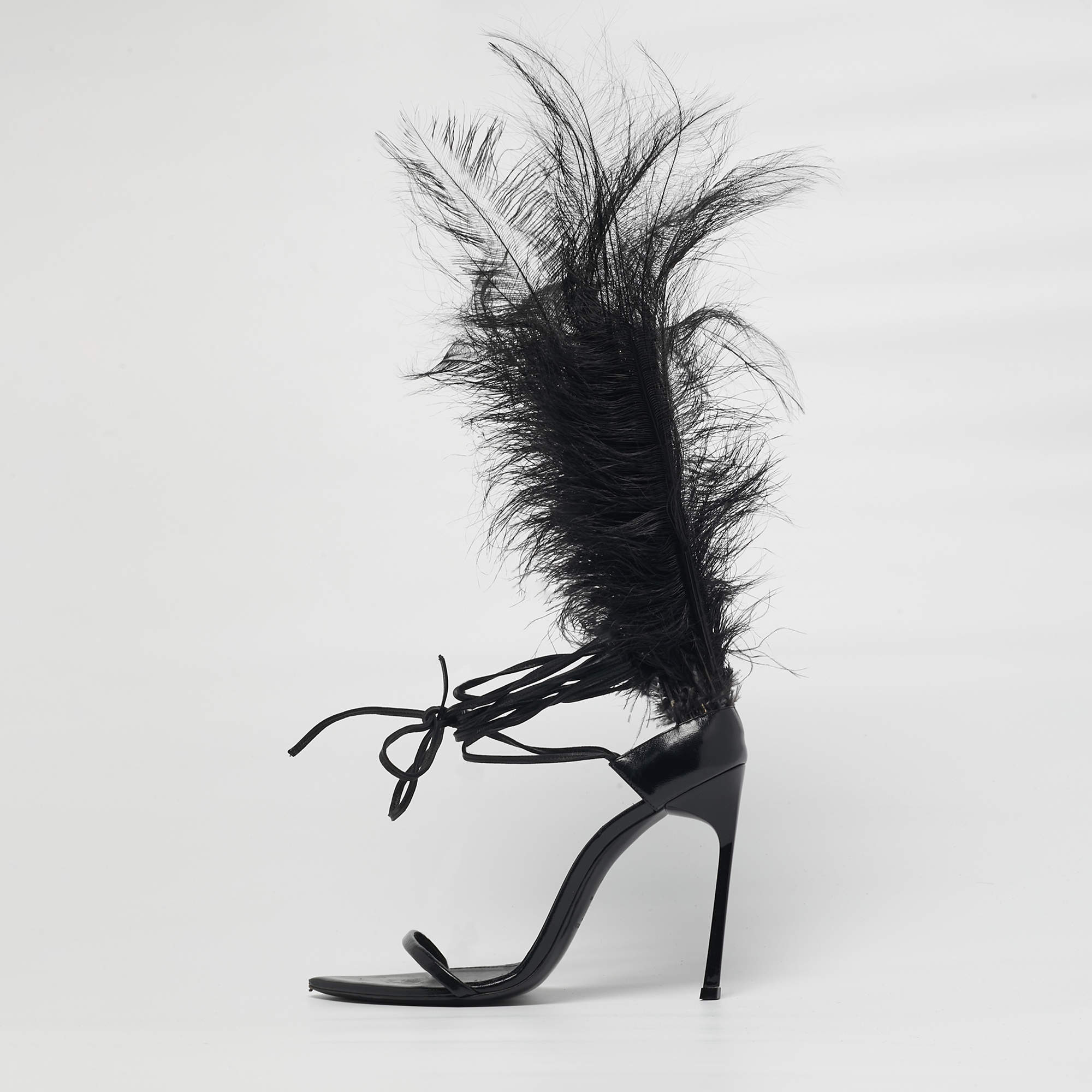 Pre Owned Saint Laurent iris Size 39 Black Feather and Leather Sandals