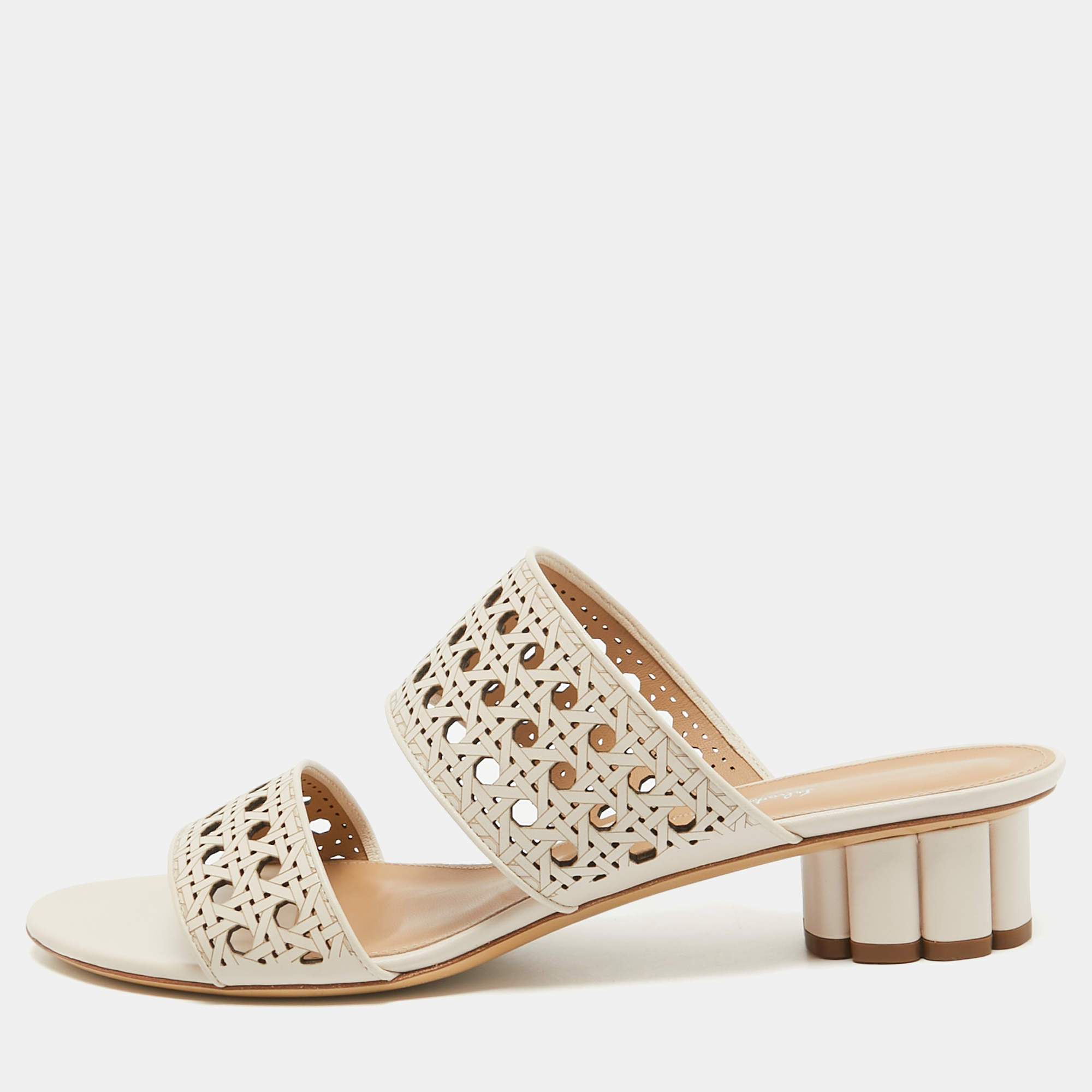 Salvatore Ferragamo Cream Leather Slide  Sandals Size 40.5