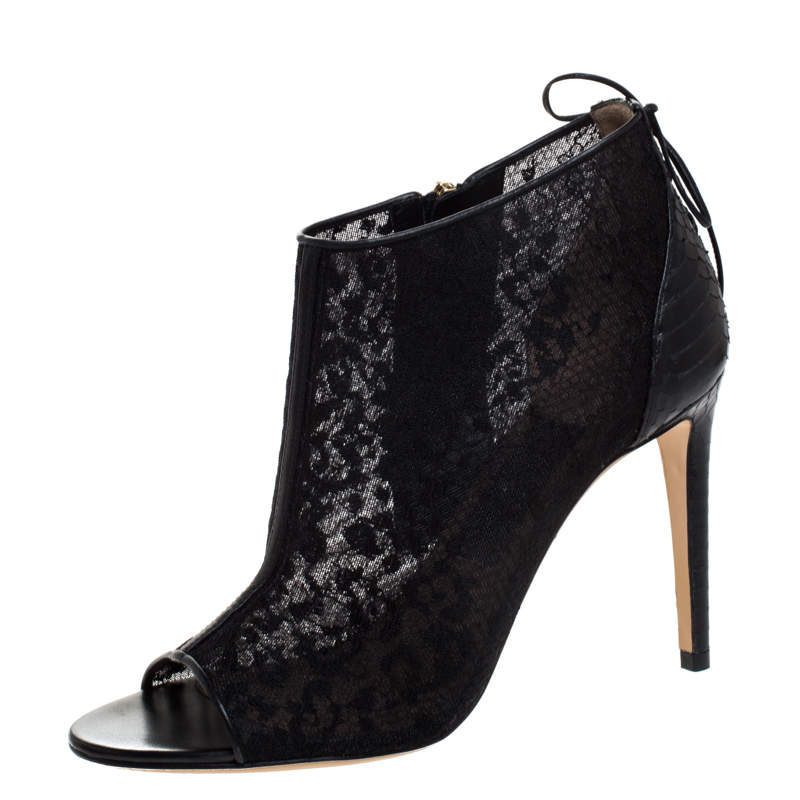 مملوكة مسبقًا بوت للكاحل سالفاتوري فيراغامو نوفوس دانتيل وحواف جلد ثعبان أسود مقدمة مدببة مقاس 37.5