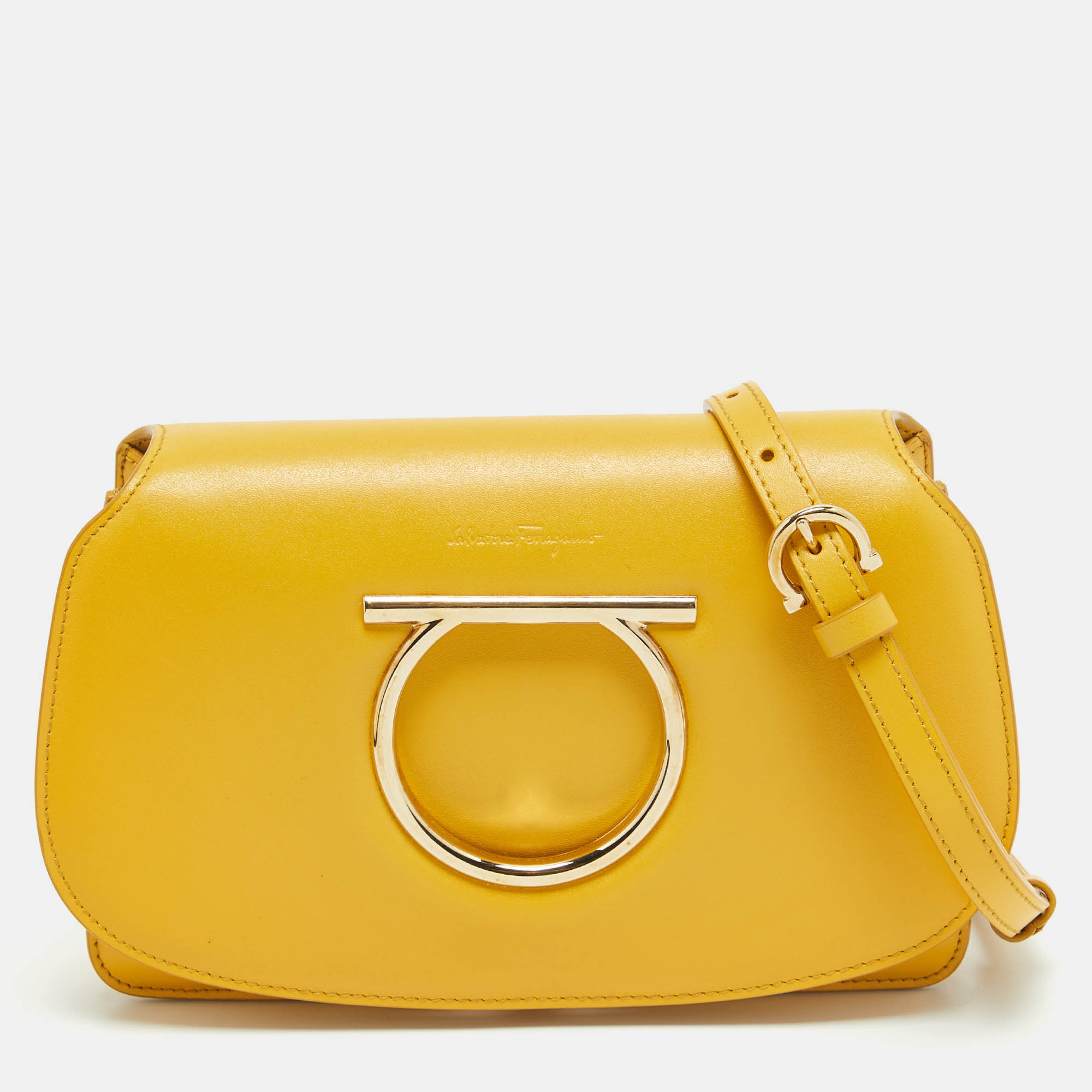 Pre Owned Salvatore Ferragamo Yellow Leather Vella Crossbody Bag