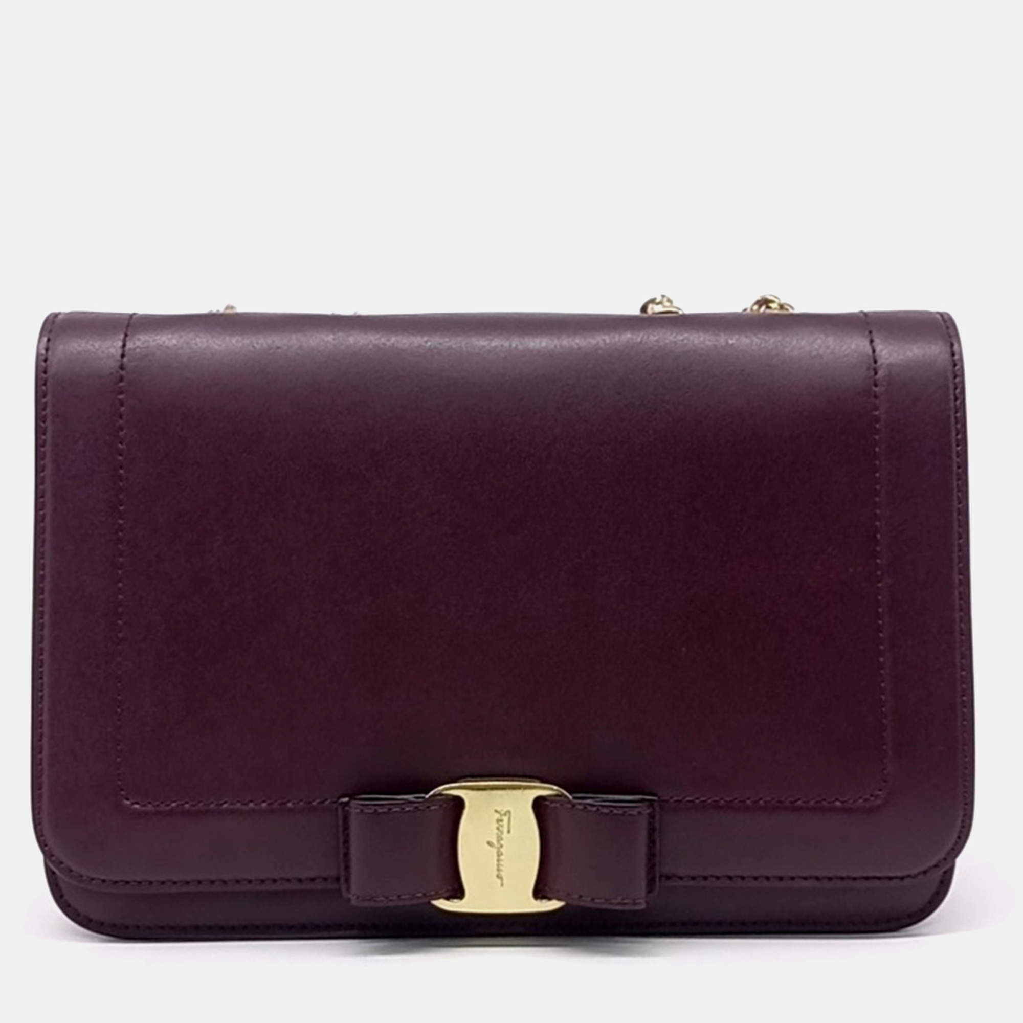 Salvatore Ferragamo Burgundy Leather Vara shoulder bag