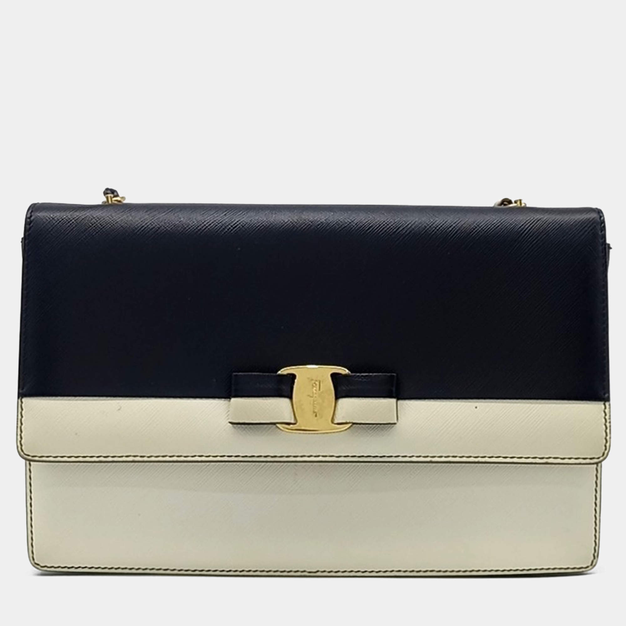 Pre Owned Salvatore Ferragamo Black White Leather Genie Crossbody Bag