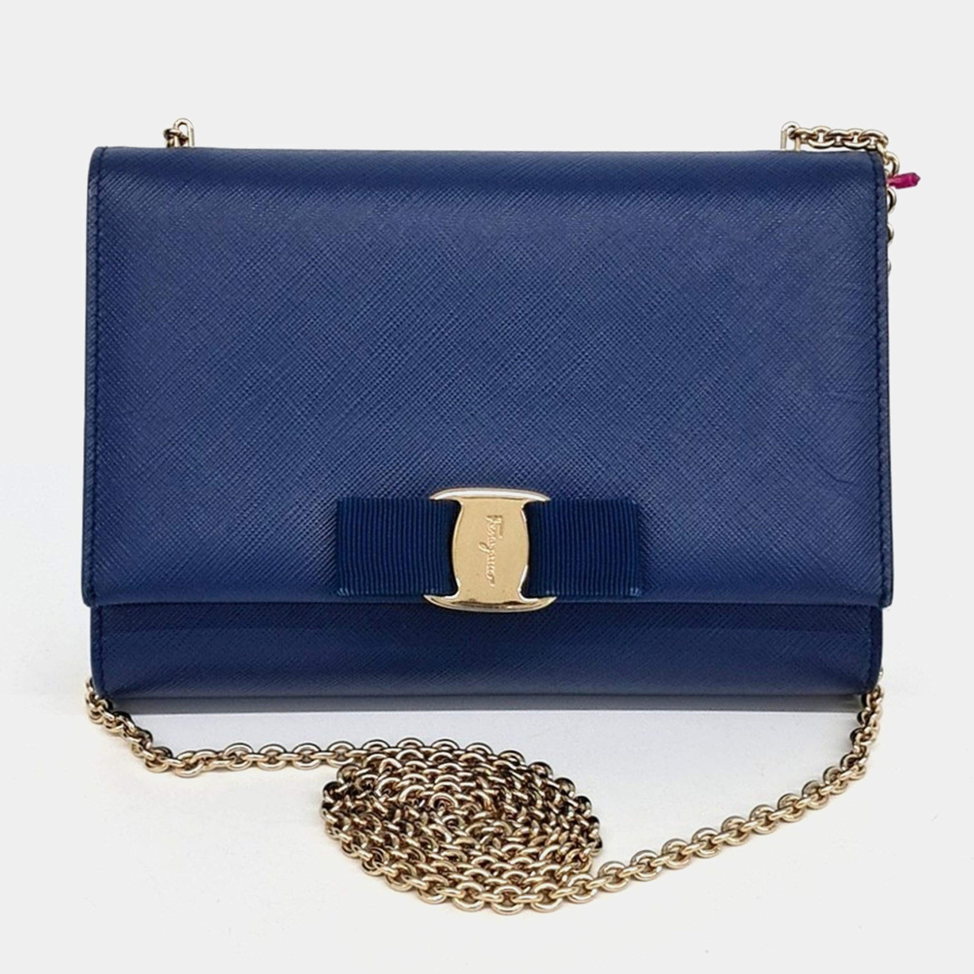 Pre Owned Salvatore Ferragamo Blue Leather Bara Genie Bag