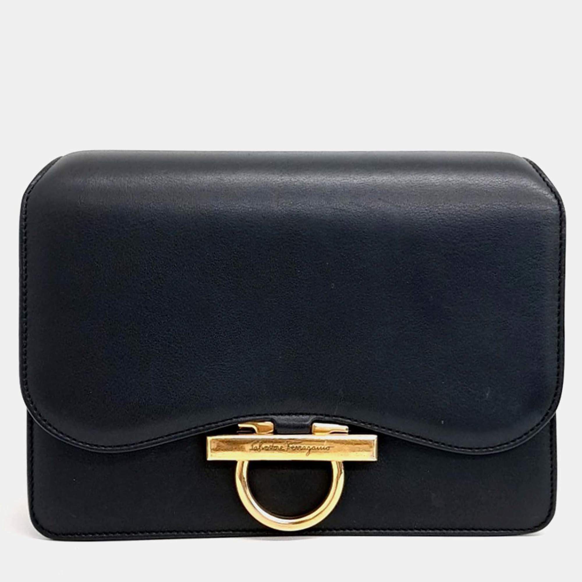 Pre Owned Salvatore Ferragamo Black Leather Joan Shoulder Bag