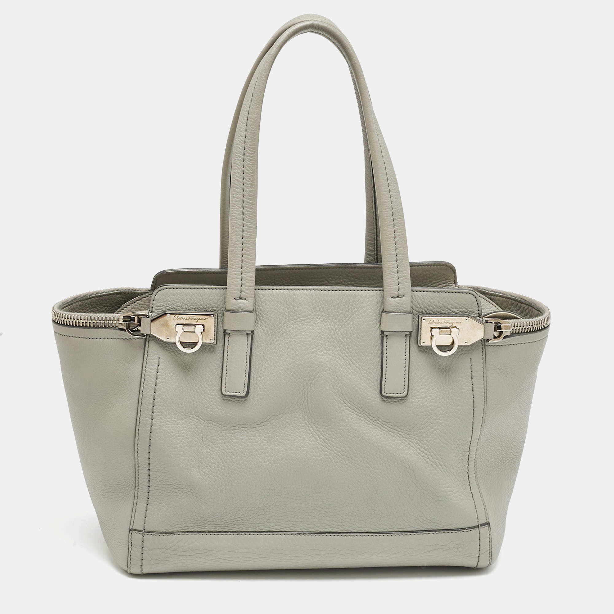 Pre Owned Salvatore Ferragamo Grey Leather Verve Tote