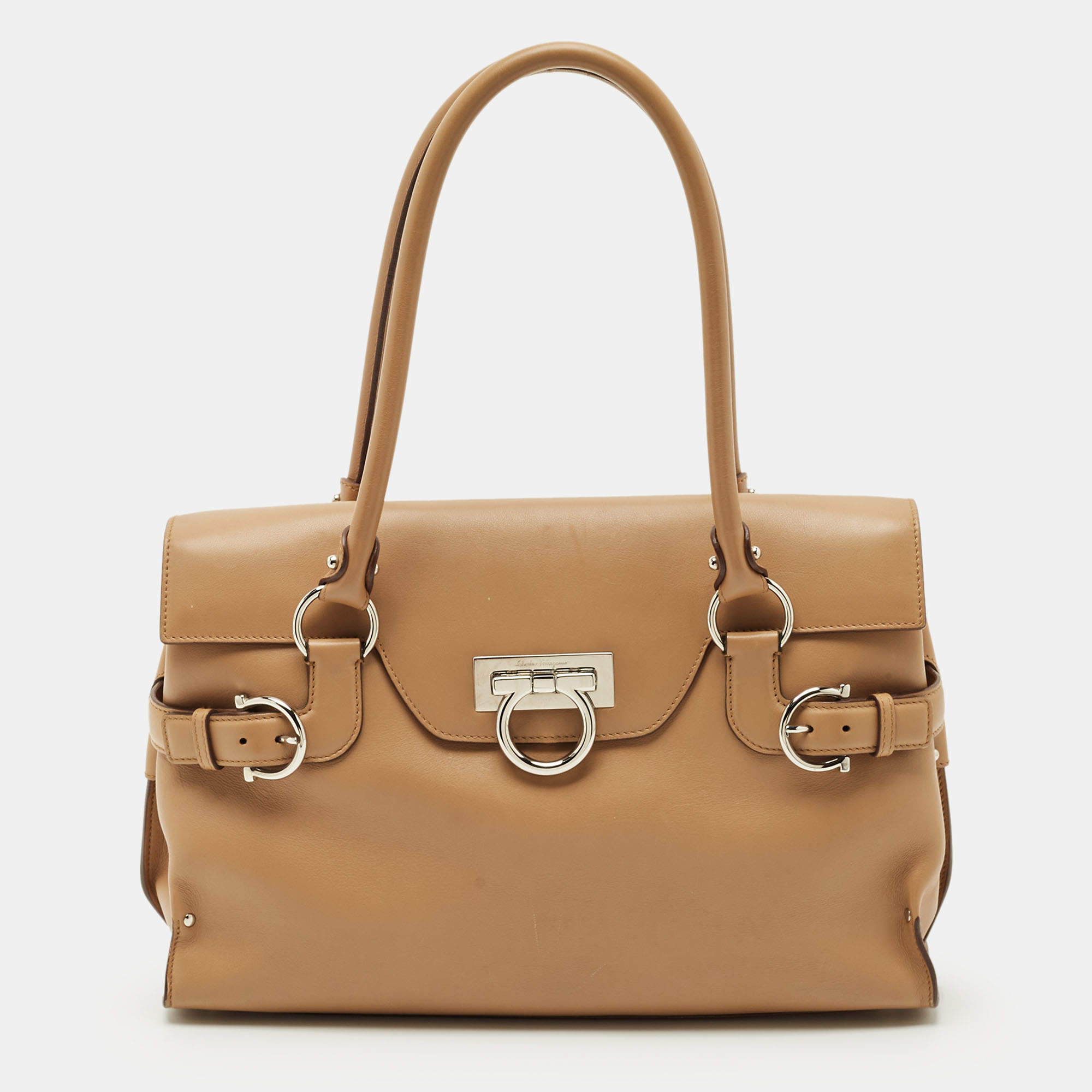 Pre Owned Salvatore Ferragamo Beige Leather Gancio Tote