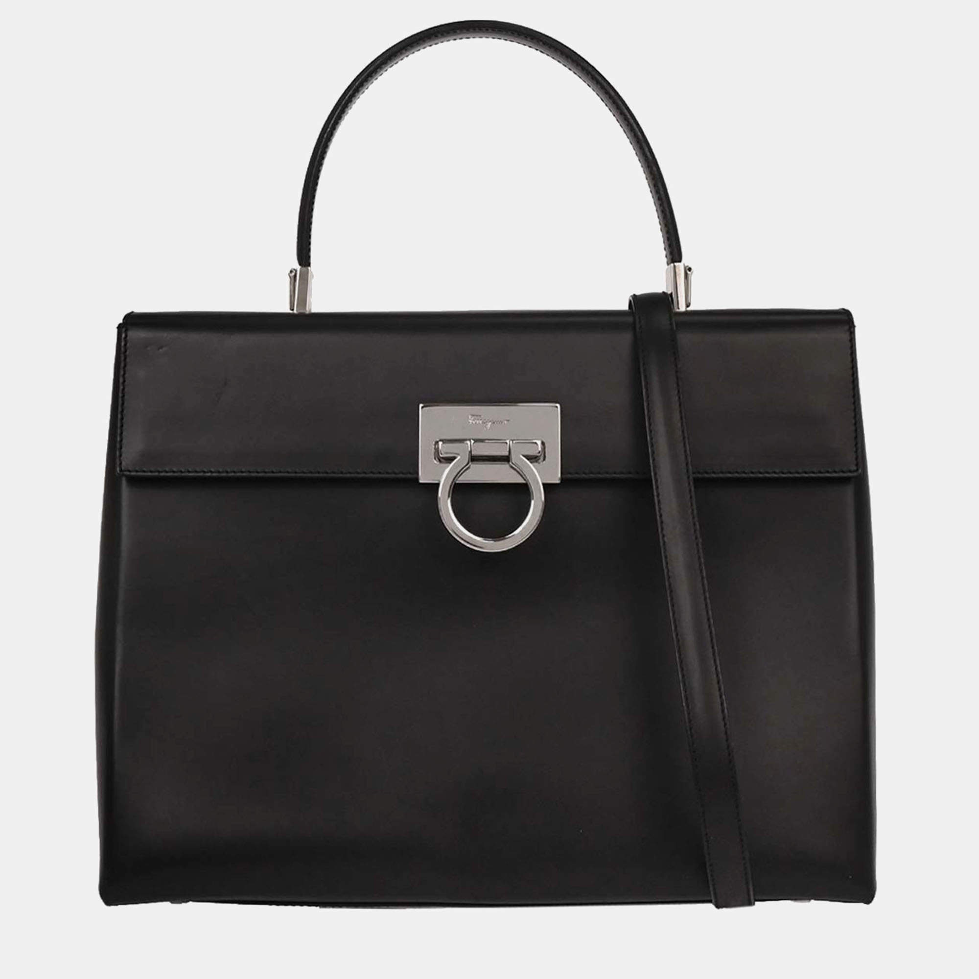 مملوكة مسبقًا Salvatore Ferragamo Black Gancini 2way Handbag