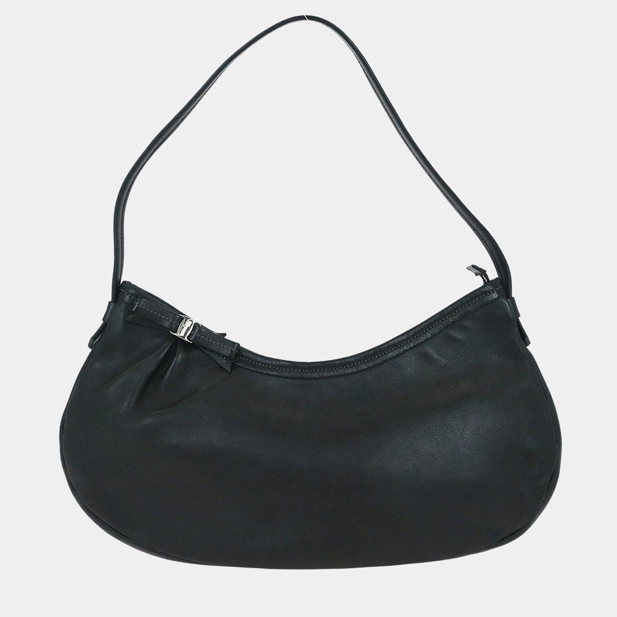 Pre Owned Salvatore Ferragamo Black Vara Bow Handbag